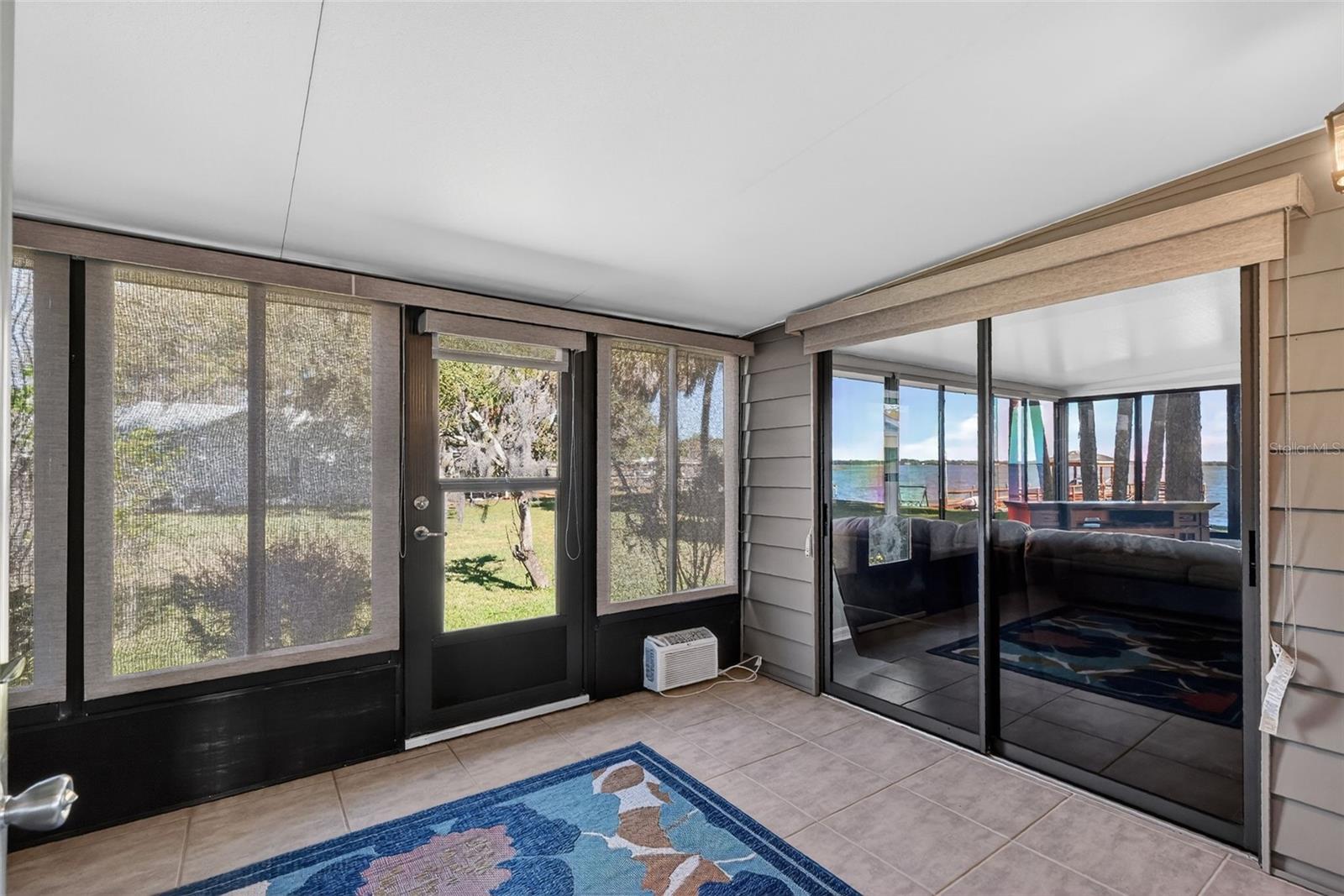 KINGS PENINSULA - Residential