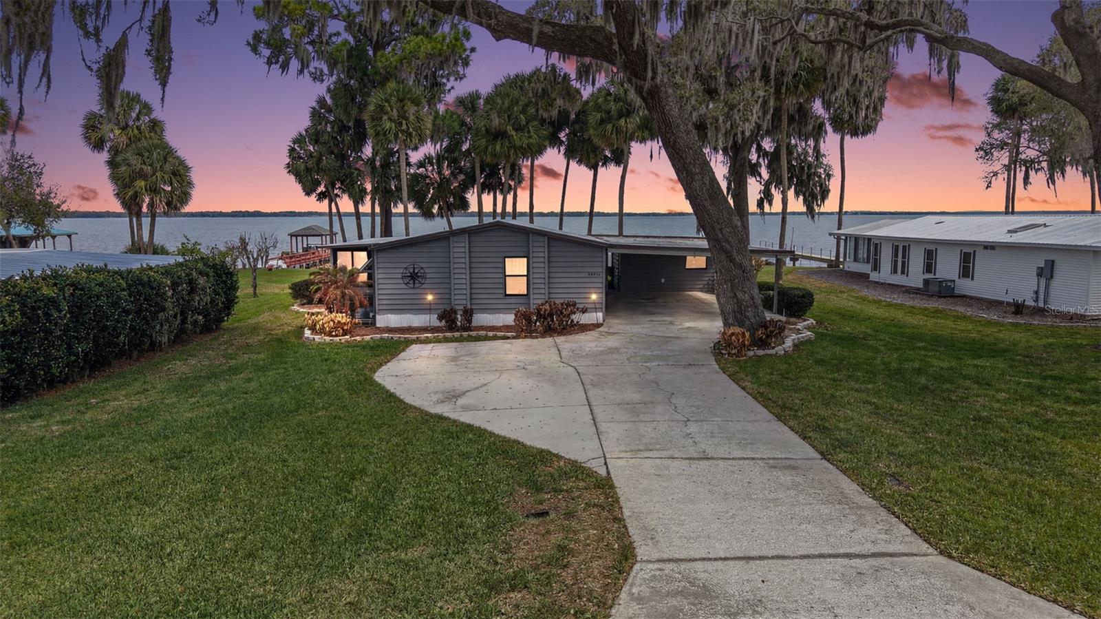 KINGS PENINSULA - Residential