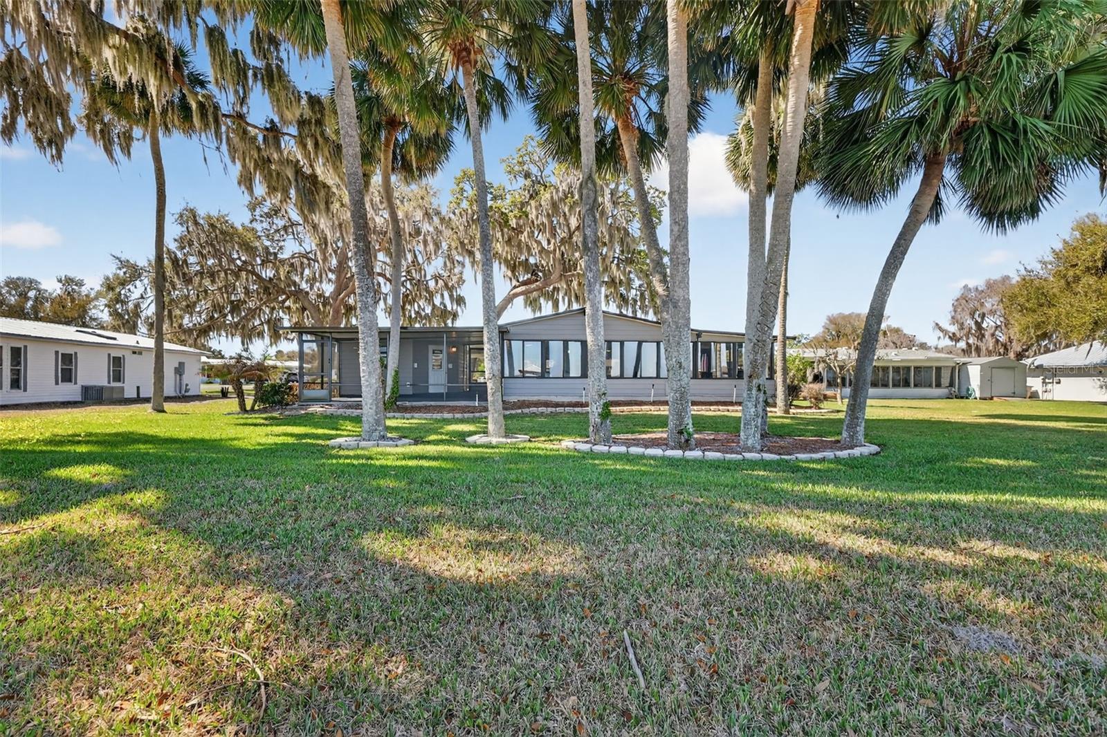 KINGS PENINSULA - Residential