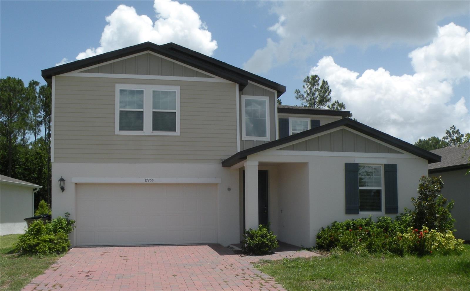4 bedroom with bonus room which can be used as office or extra bedroom avail for rent.