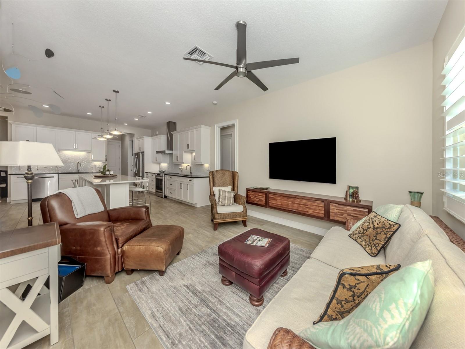 VENEZIA PARK SEC OF VENICE - Residential