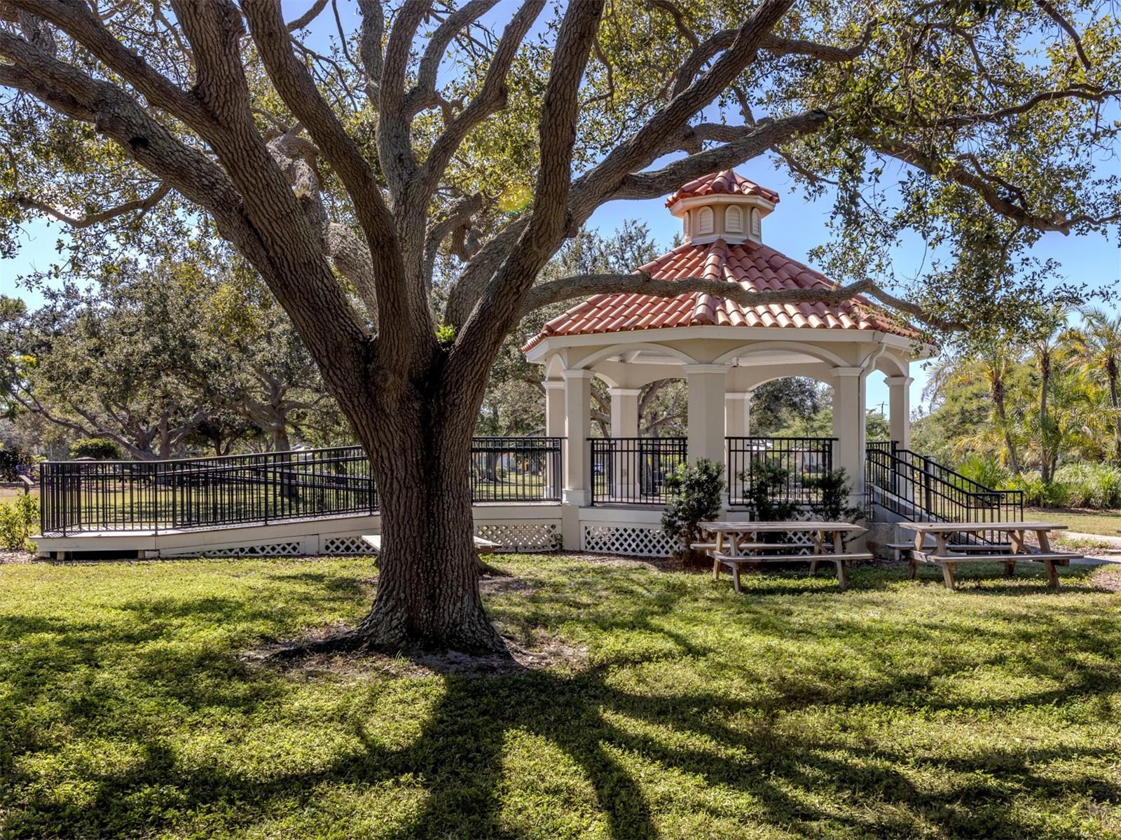 VENEZIA PARK SEC OF VENICE - Residential