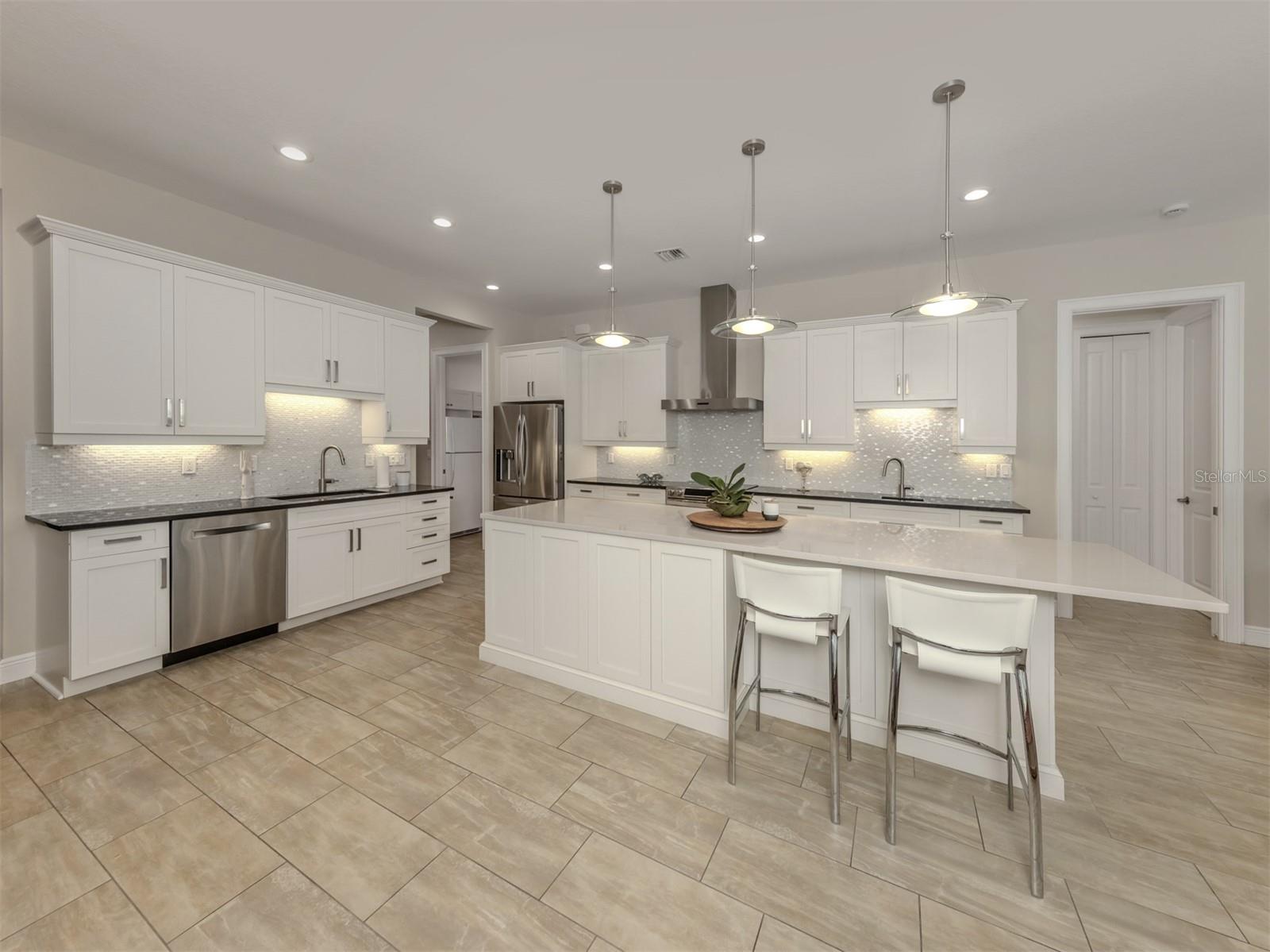 VENEZIA PARK SEC OF VENICE - Residential