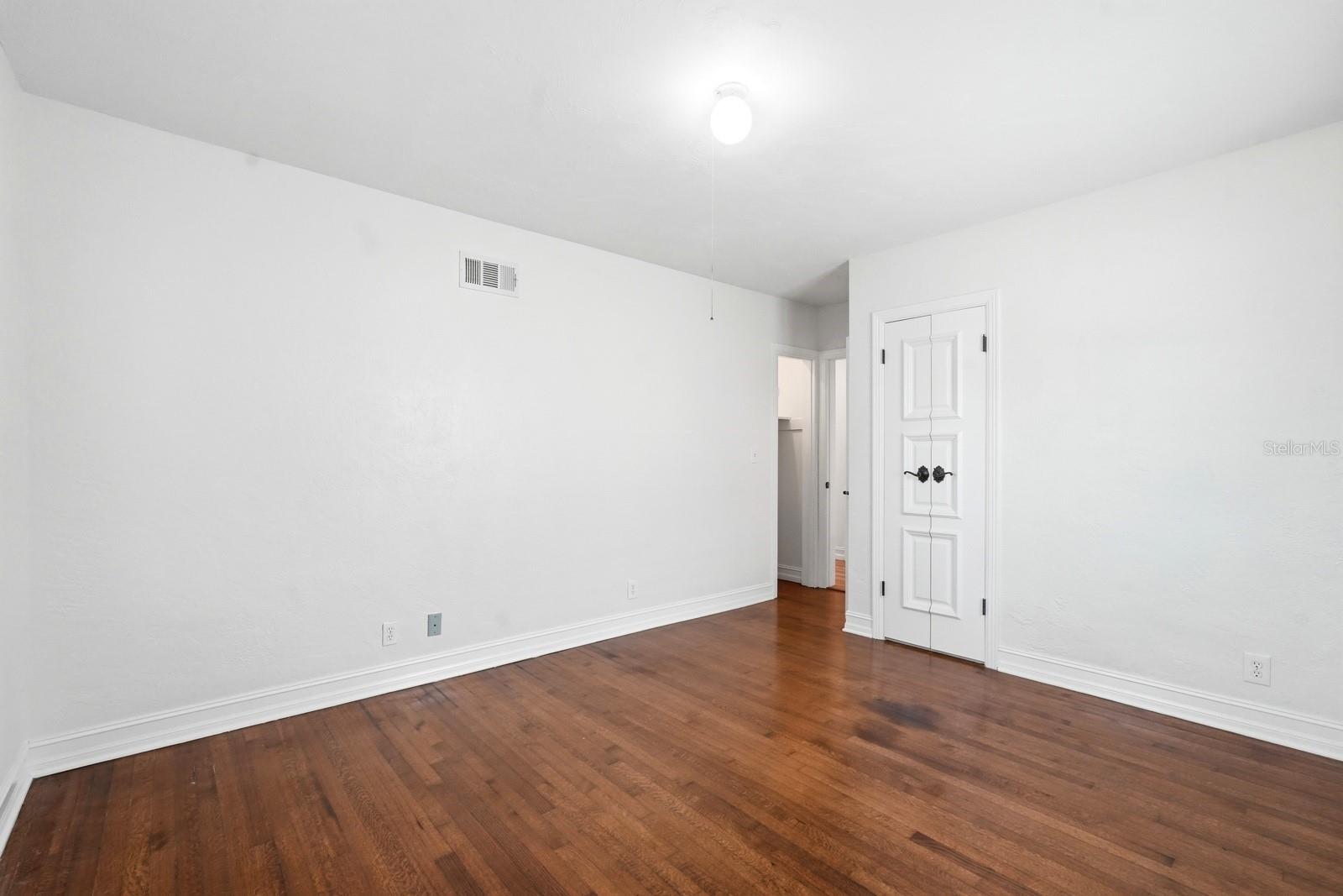 OCEAN GRVS - Residential