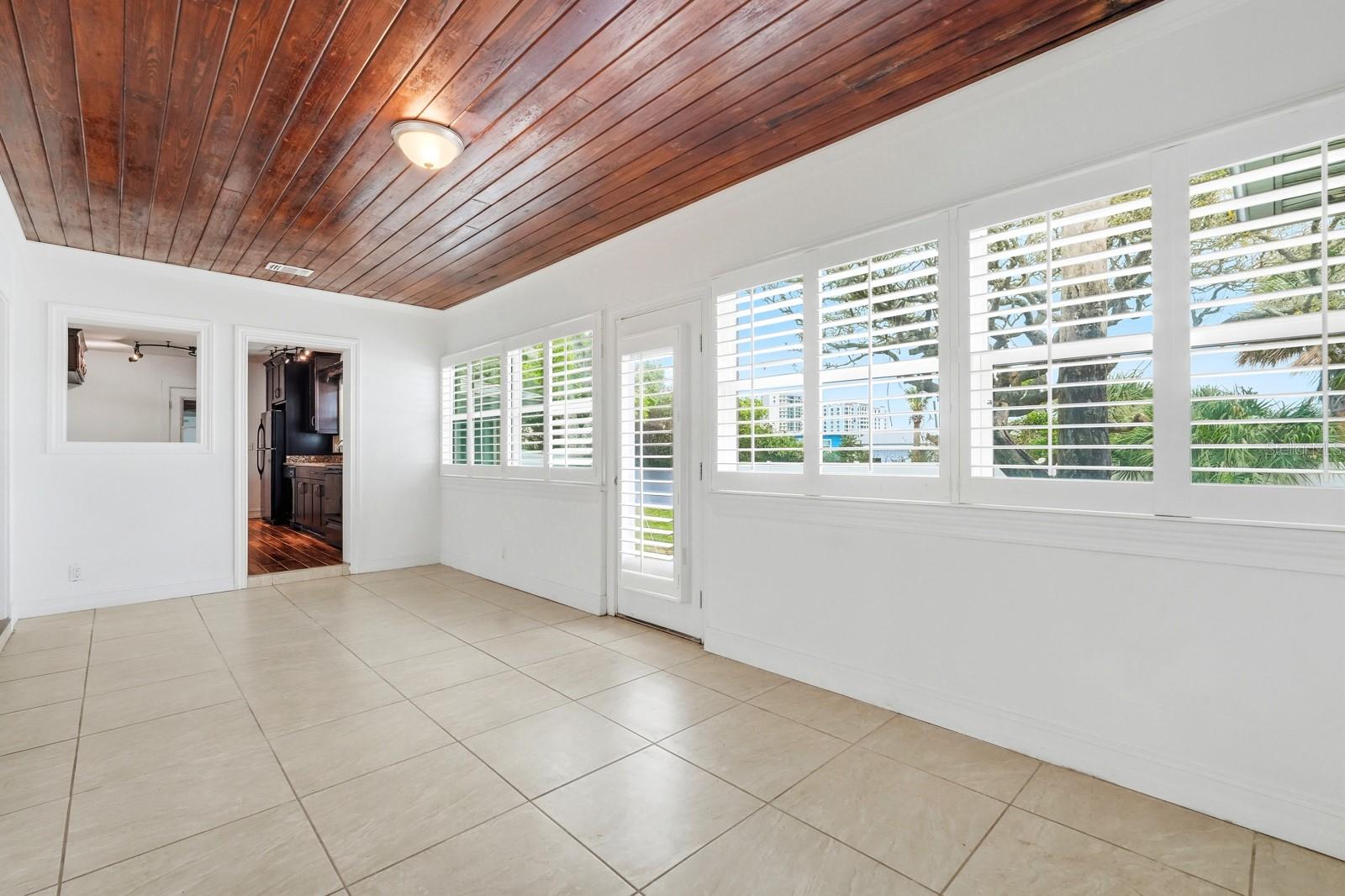 OCEAN GRVS - Residential