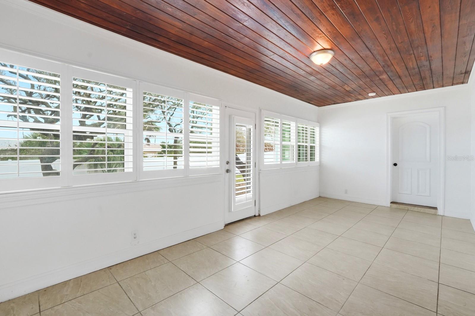 OCEAN GRVS - Residential