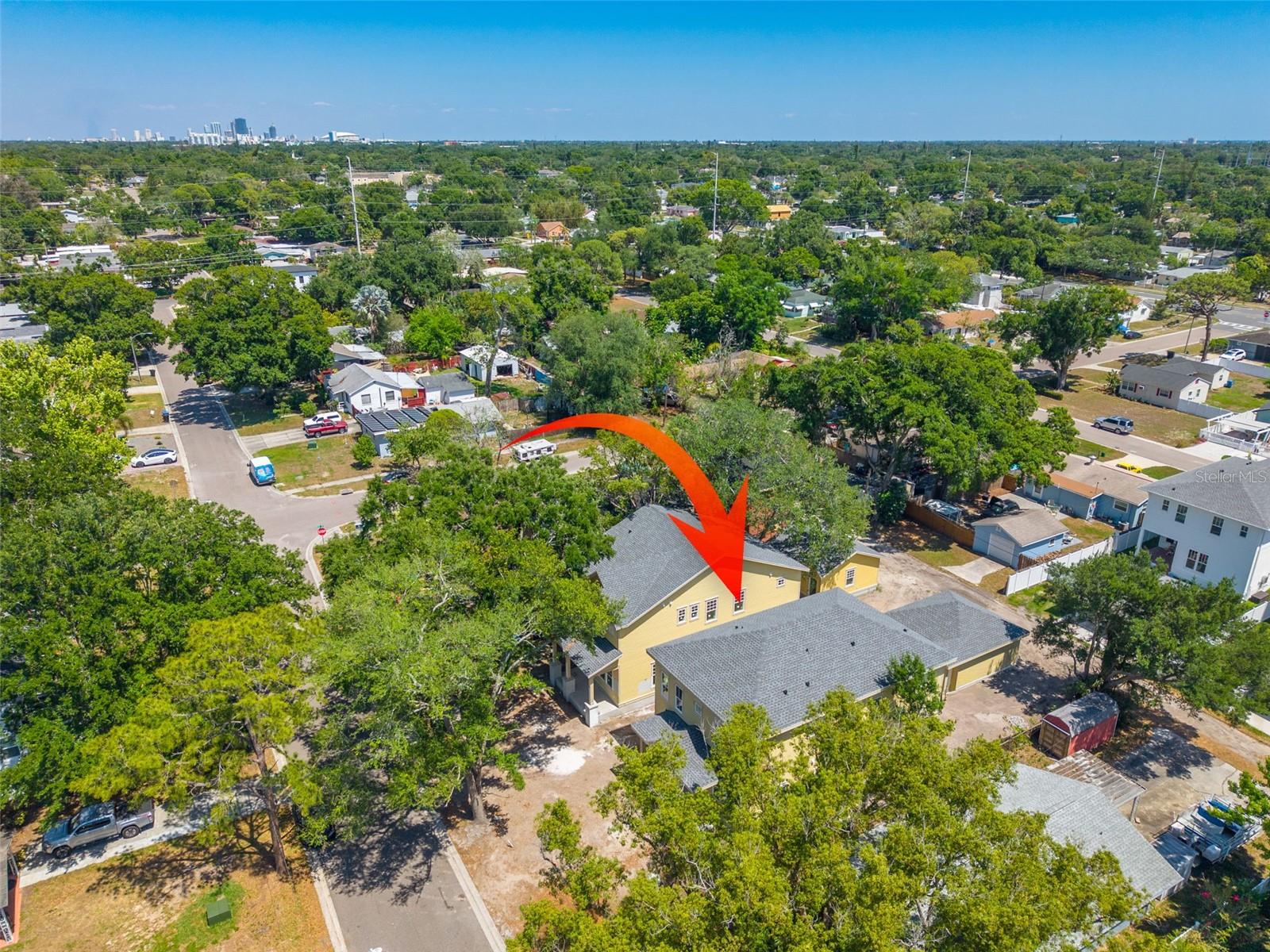 CRESTMONT - Residential