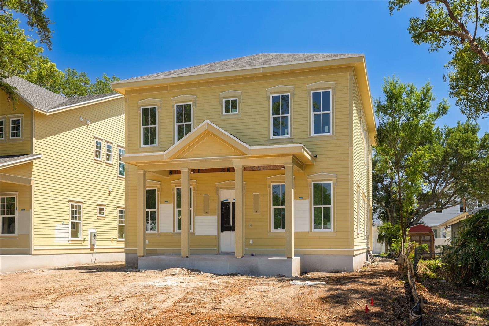 CRESTMONT - Residential