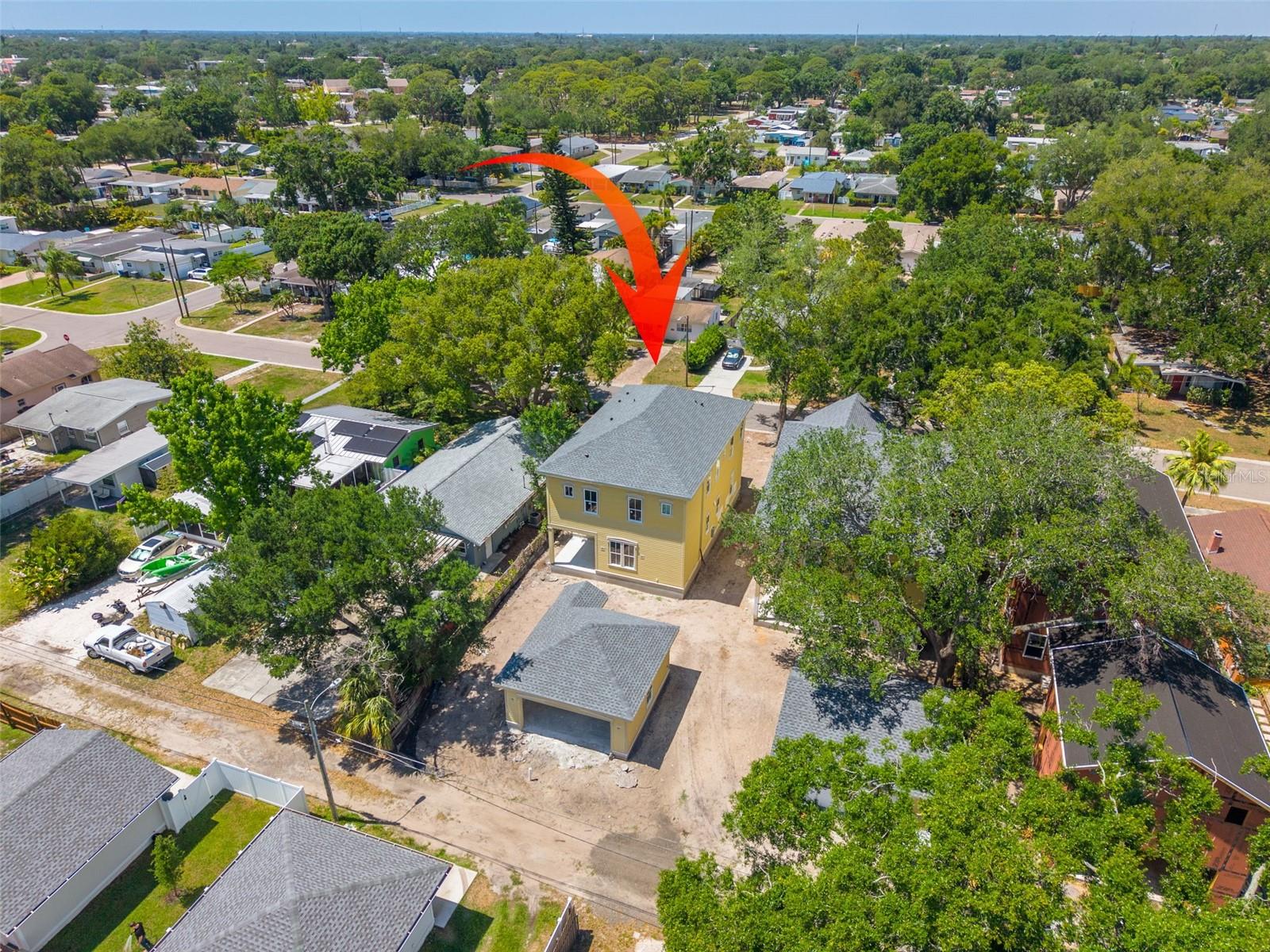 CRESTMONT - Residential