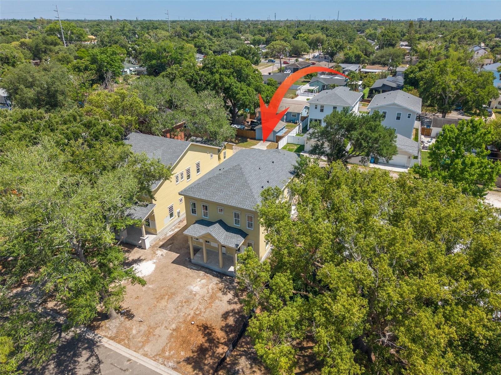 CRESTMONT - Residential
