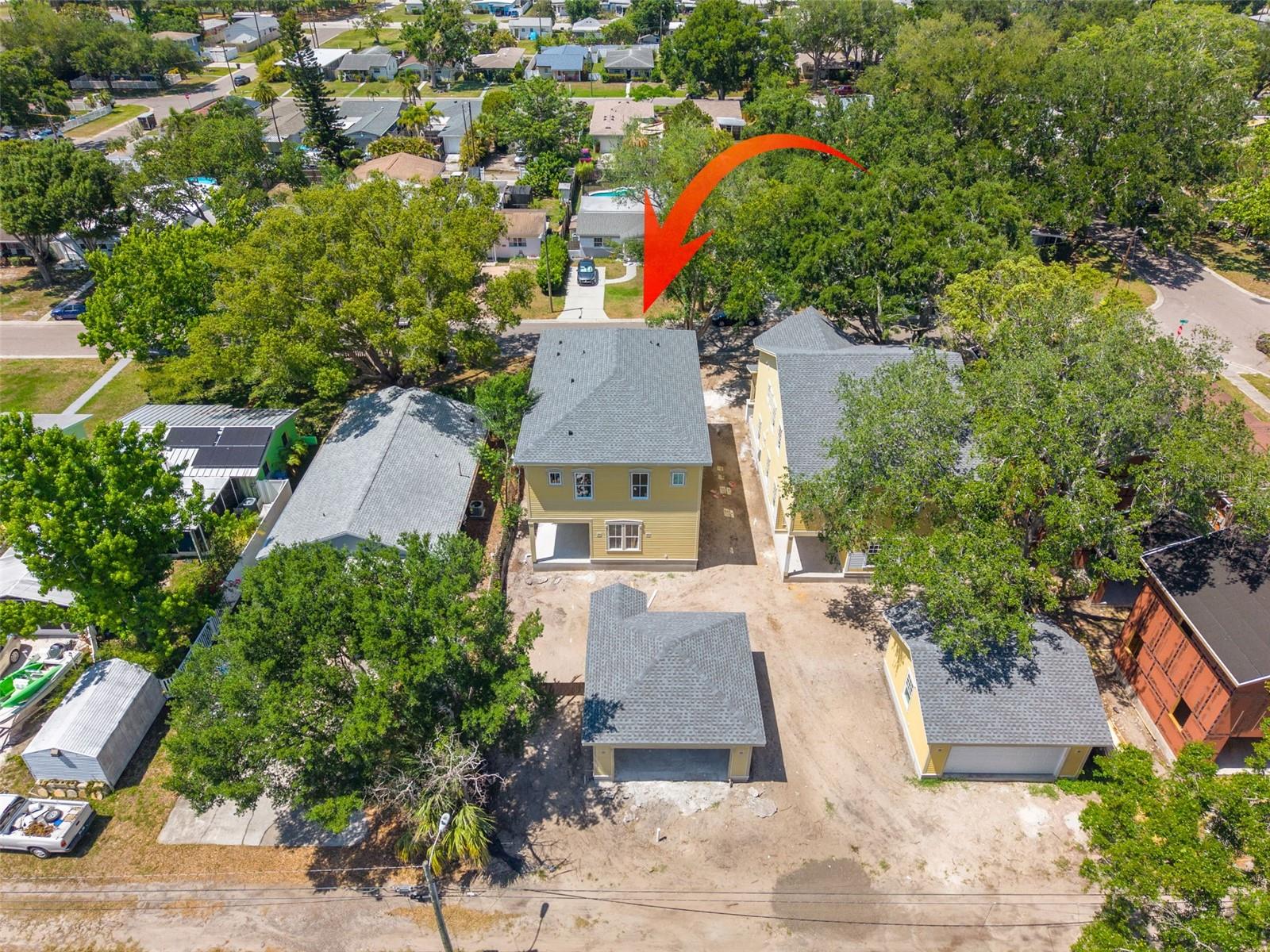 CRESTMONT - Residential