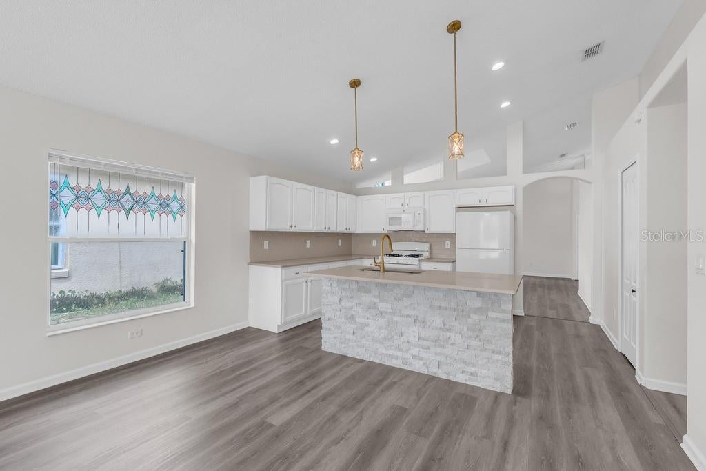 Photo of 15746 Autumn Glen Avenue, Clermont, FL 34714 (MLS # O6445129)