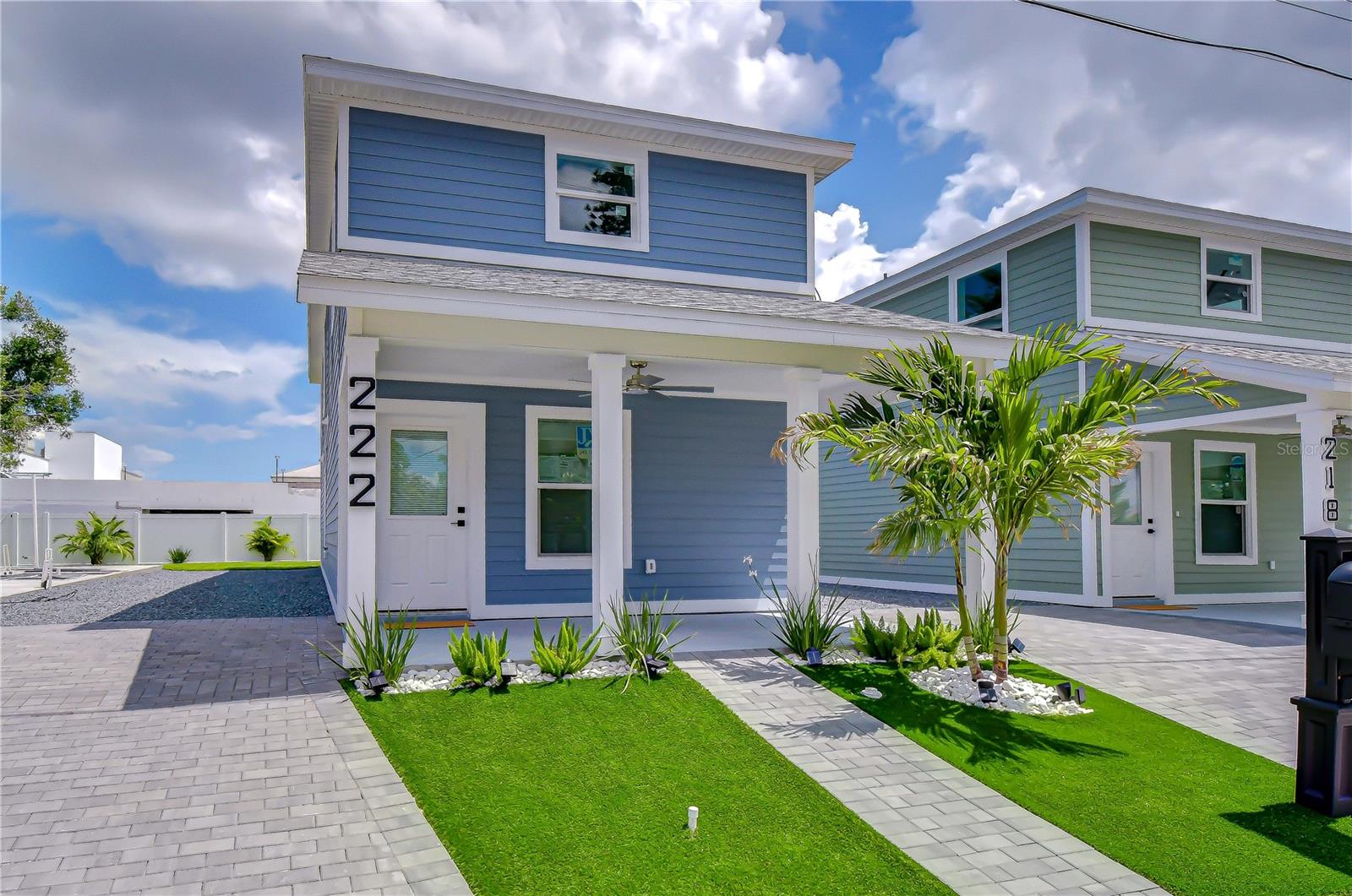 222 8TH AVENUE DRIVE W