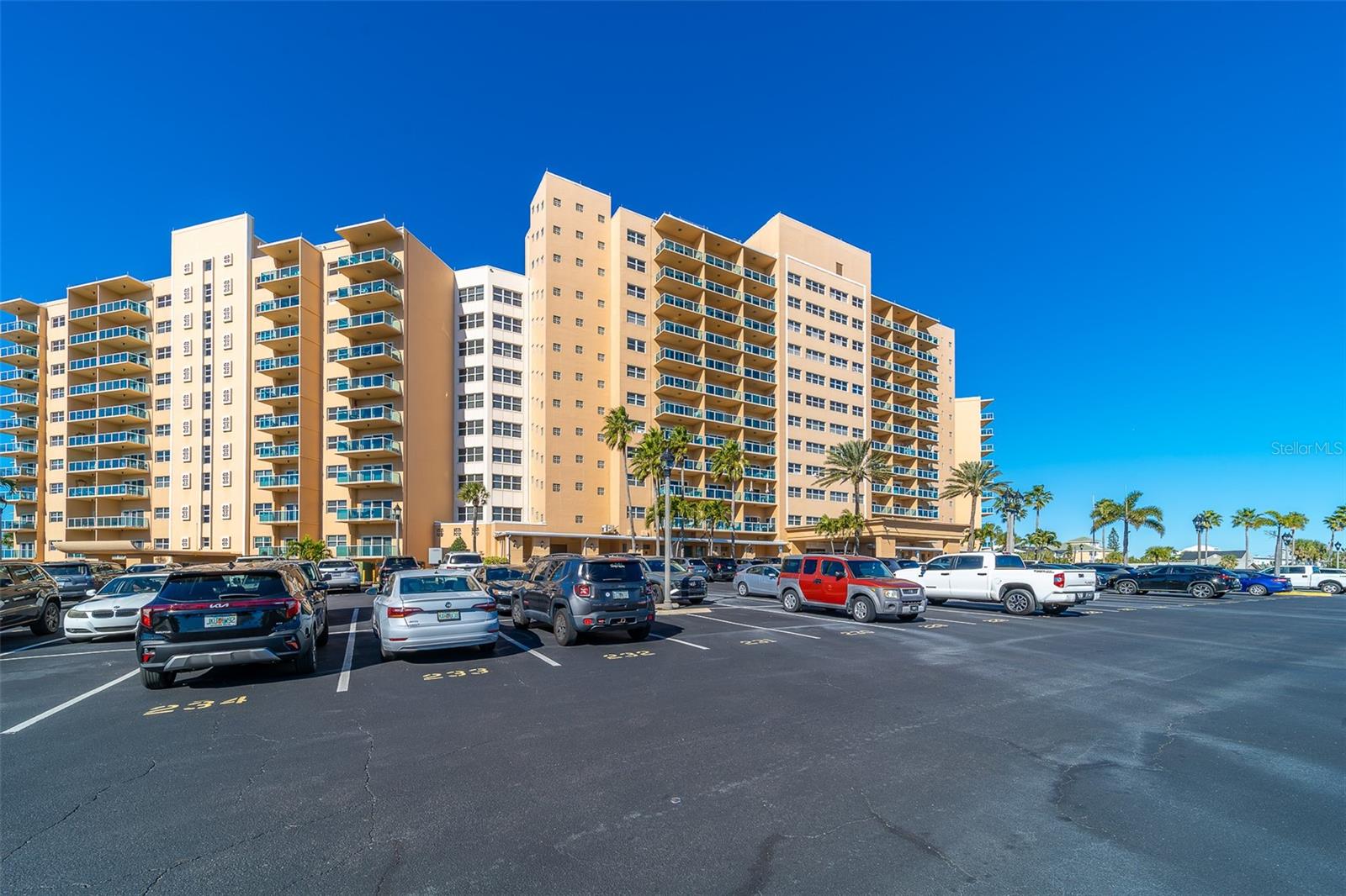 REGATTA BEACH CLUB CONDO - Residential