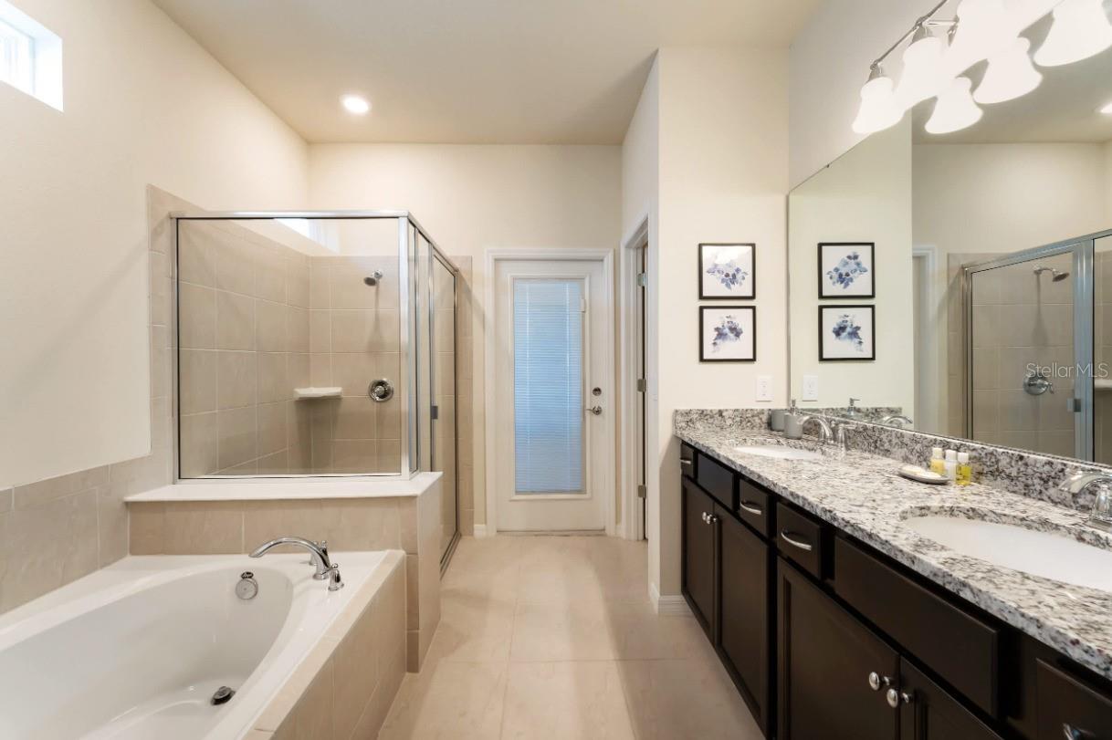 WINDSOR ISLAND RESIDENCE PH 2B - Residential
