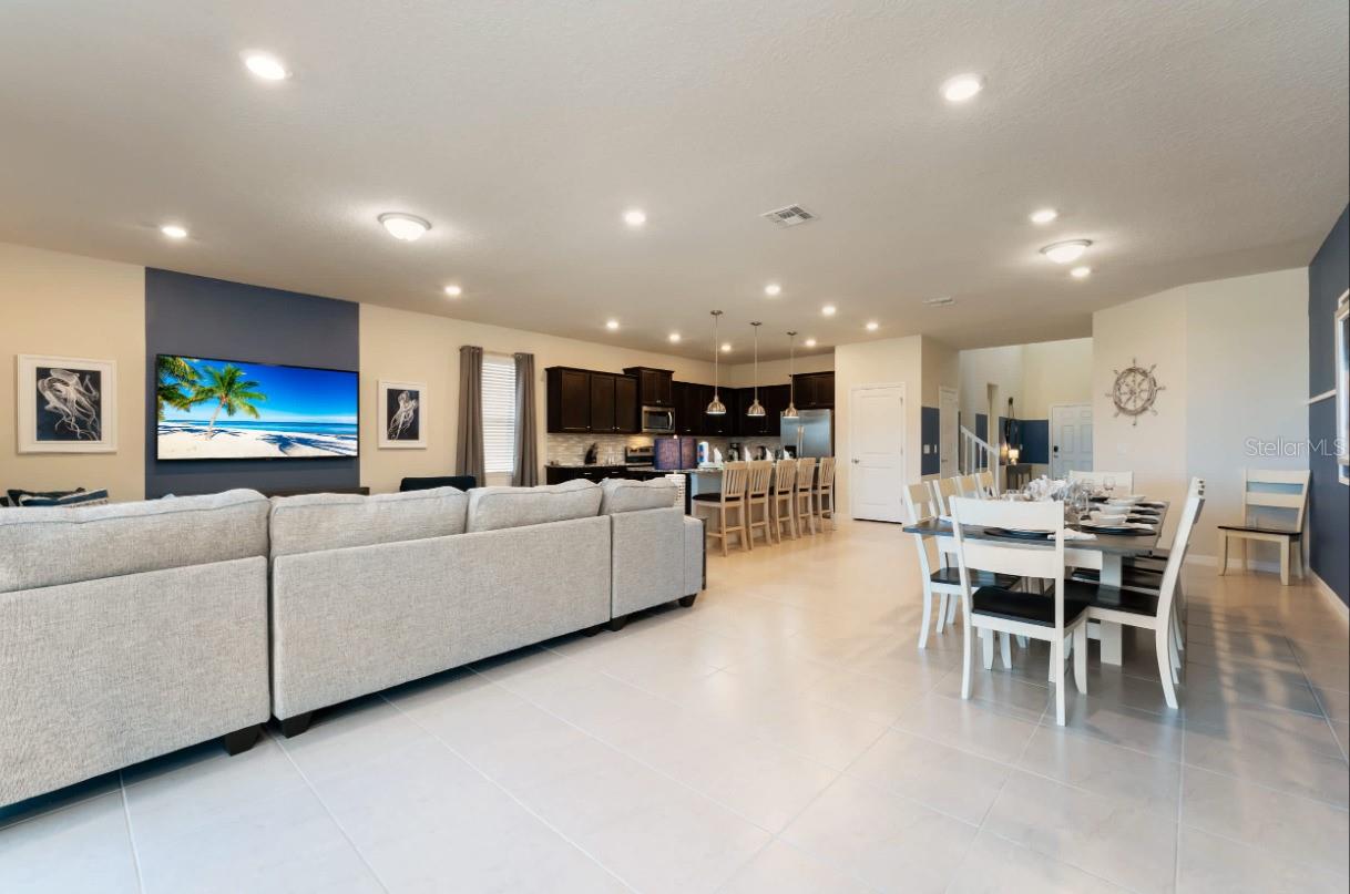 WINDSOR ISLAND RESIDENCE PH 2B - Residential