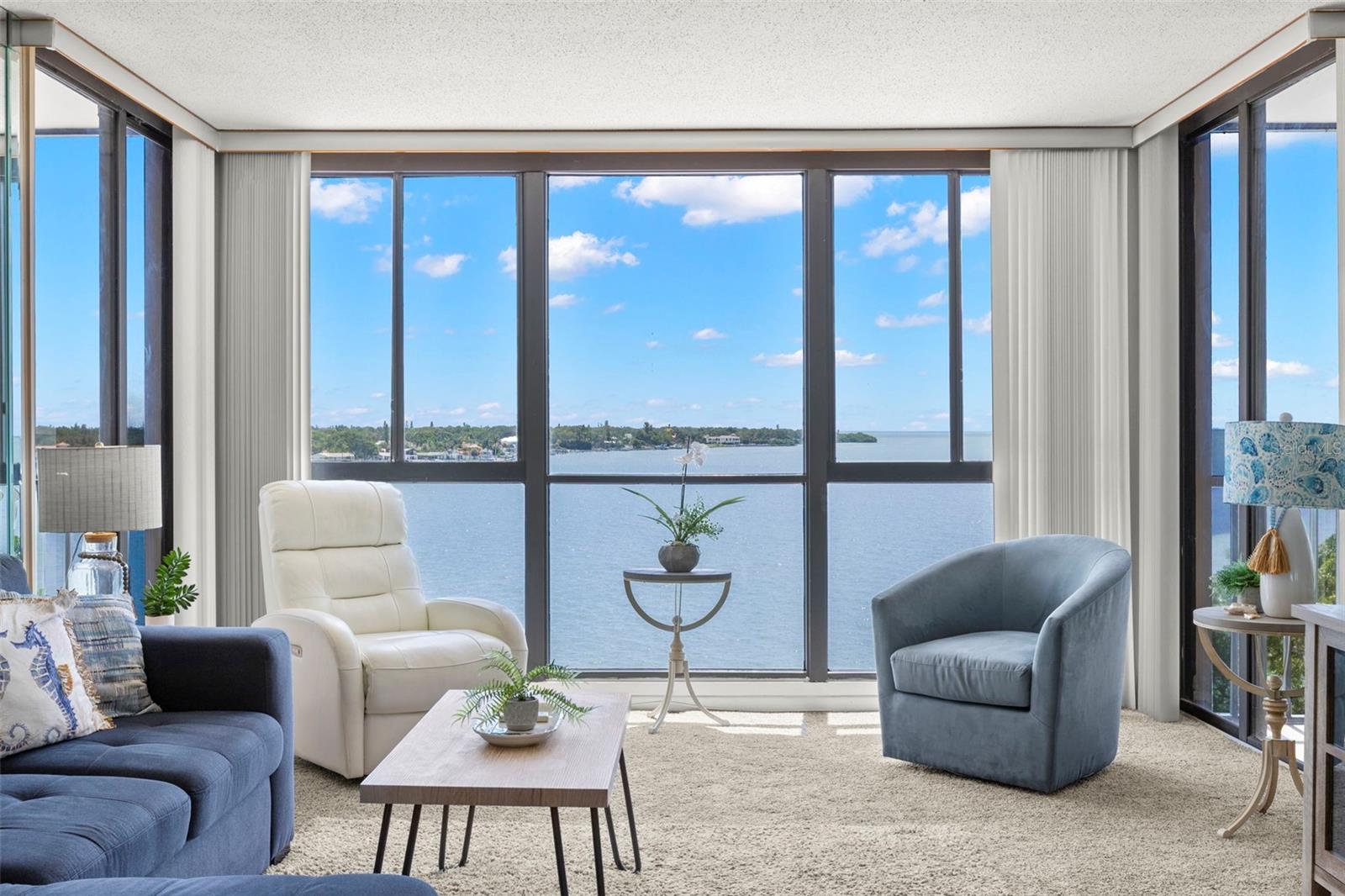 7100 SUNSHINE SKYWAY LANE S 703