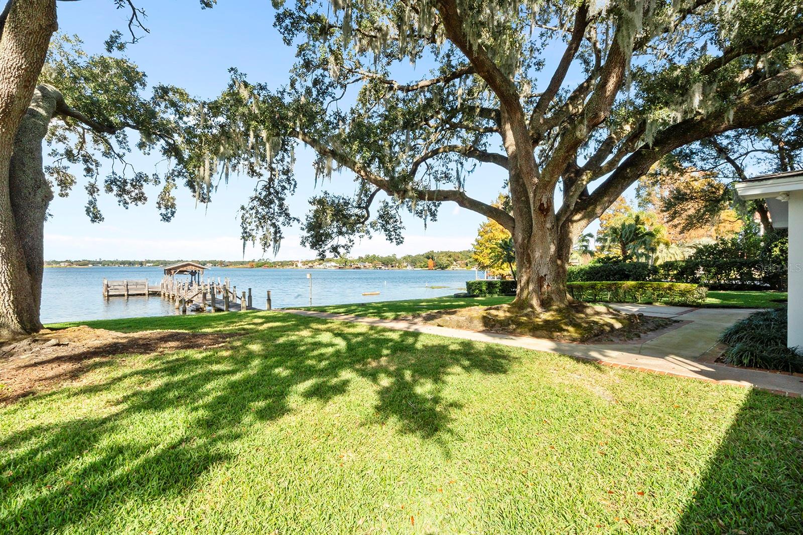 LAKE CONWAY ESTATES - Residential