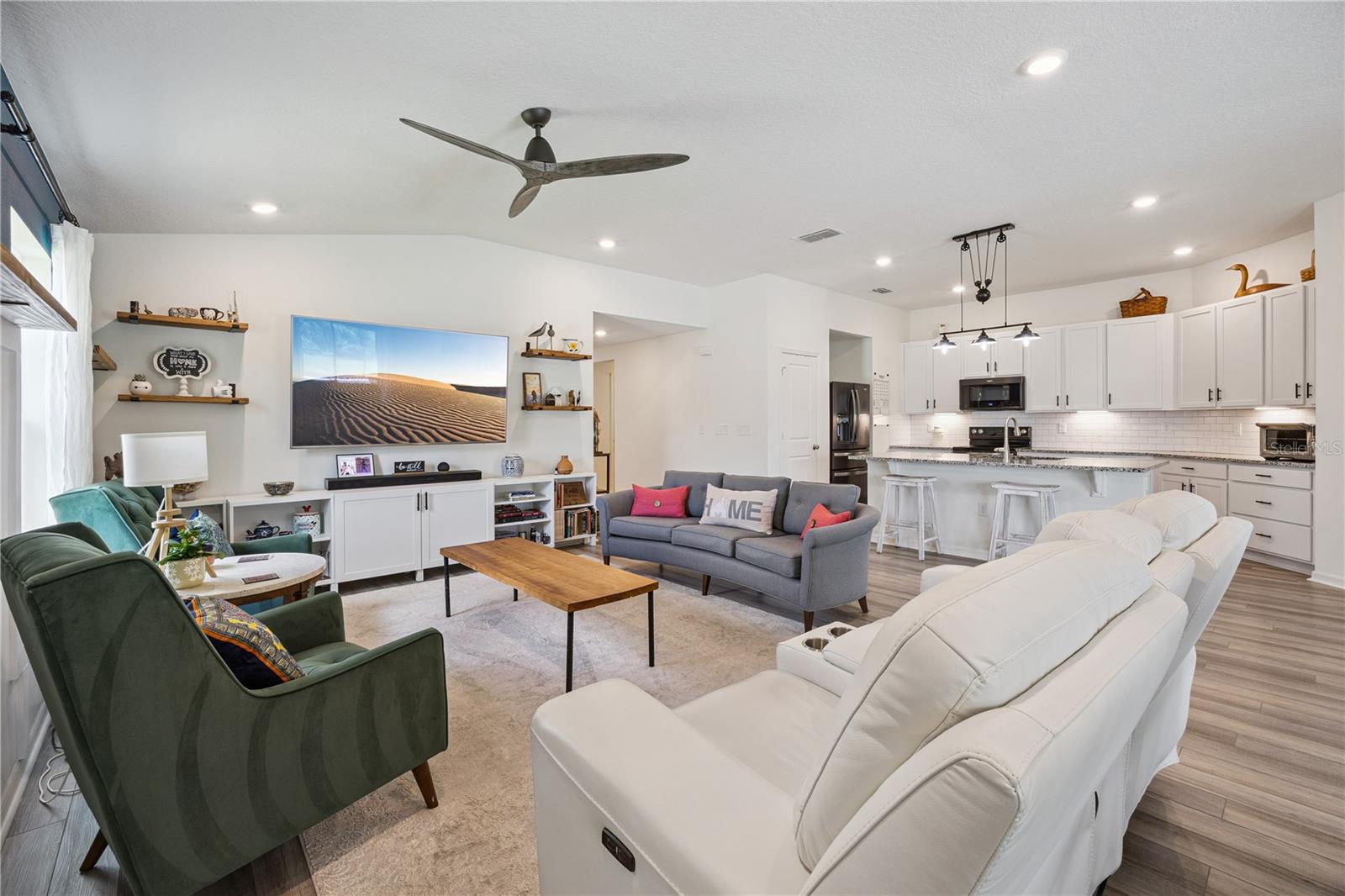 1636 WILSON PRAIRIE CIRCLE