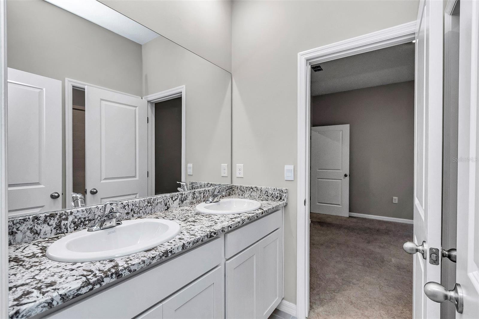 OCALA PRESERVE PH 8 - Residential Lease