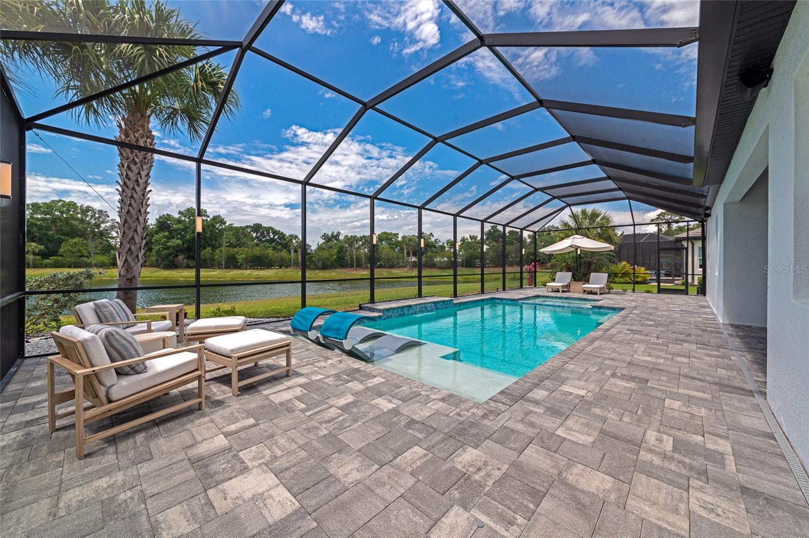 RIVO LAKES - Residential