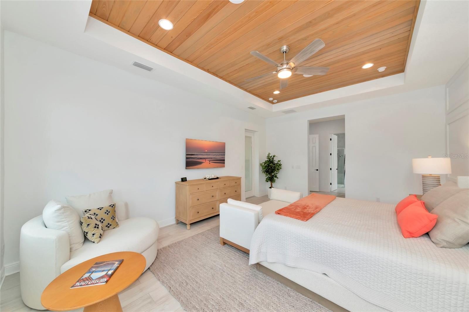 RIVO LAKES - Residential