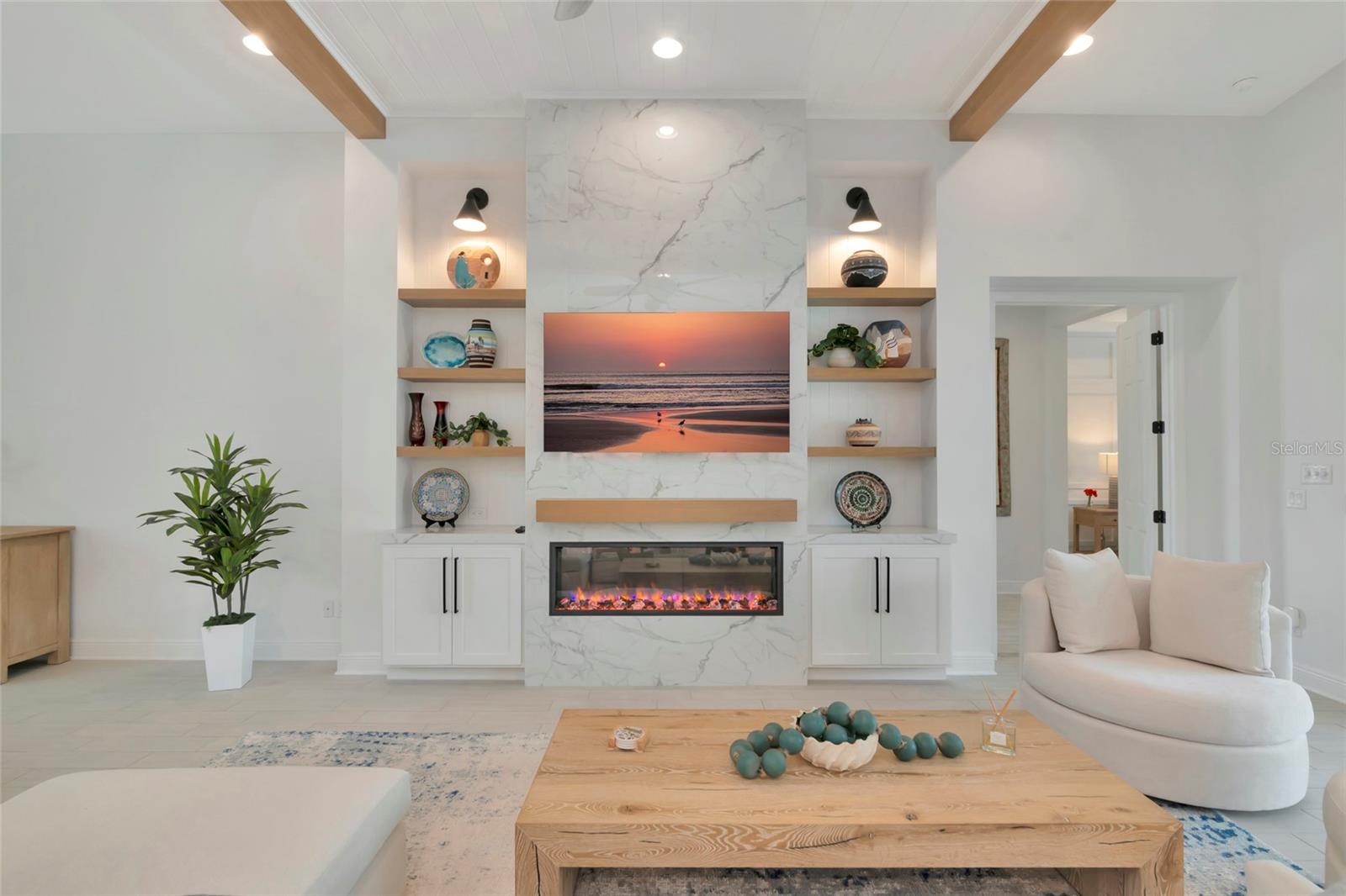 RIVO LAKES - Residential
