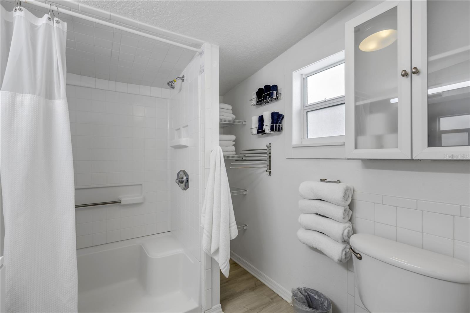 COOPER - Residential