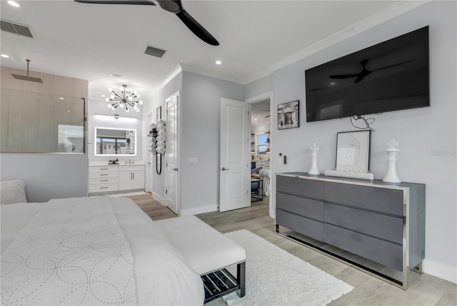 COOPER - Residential