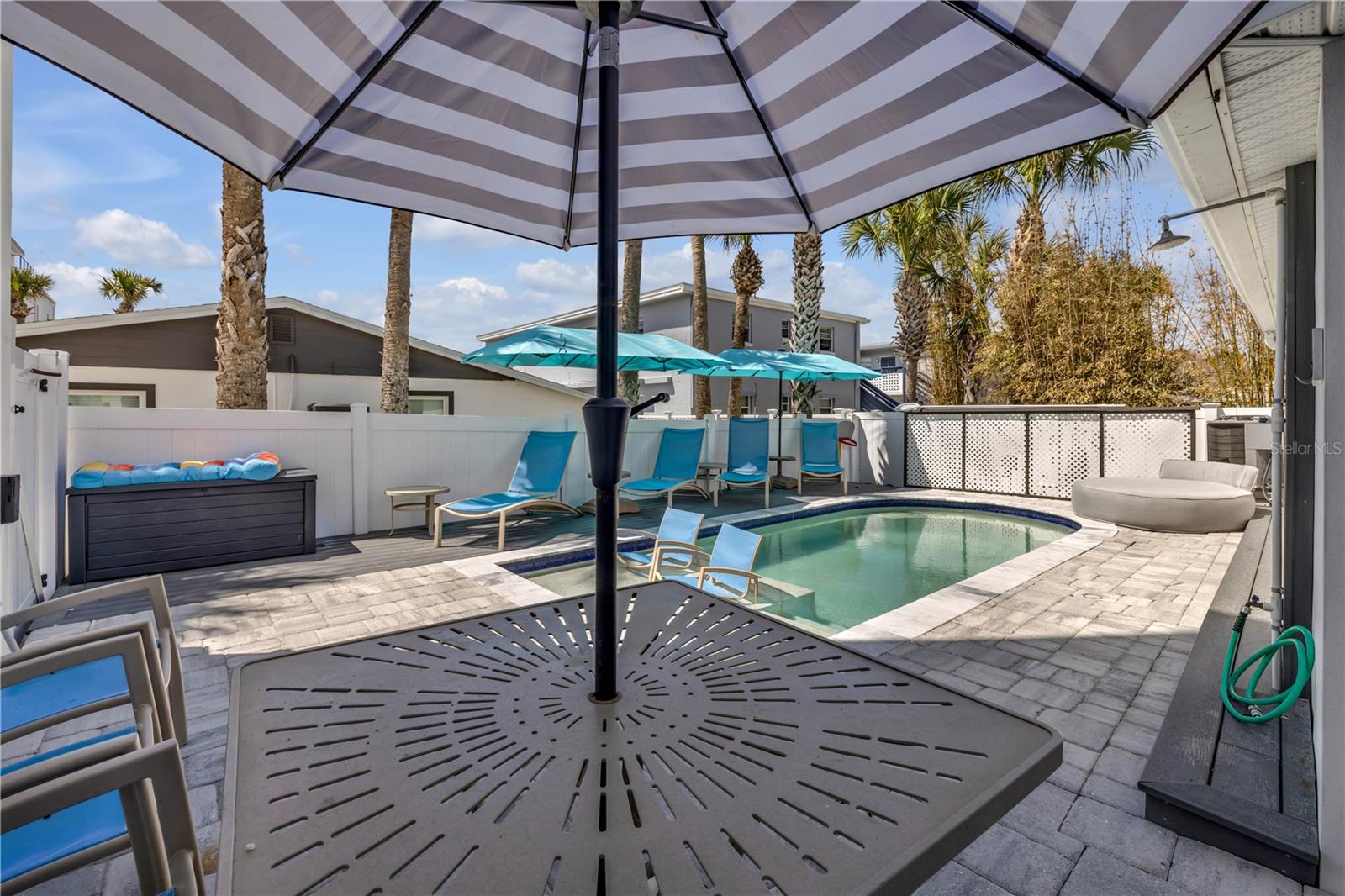 COOPER - Residential