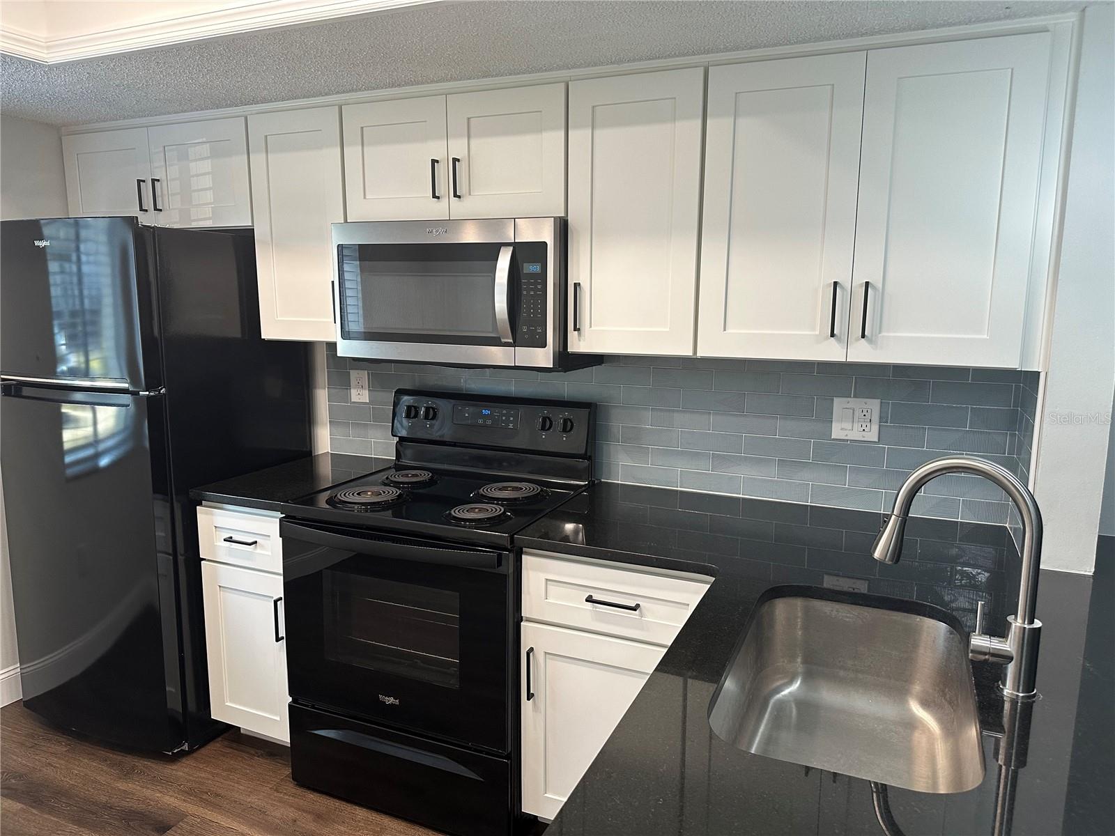 EAST LAKE WOODLANDS CYPRESS ESTATES - Residential Lease