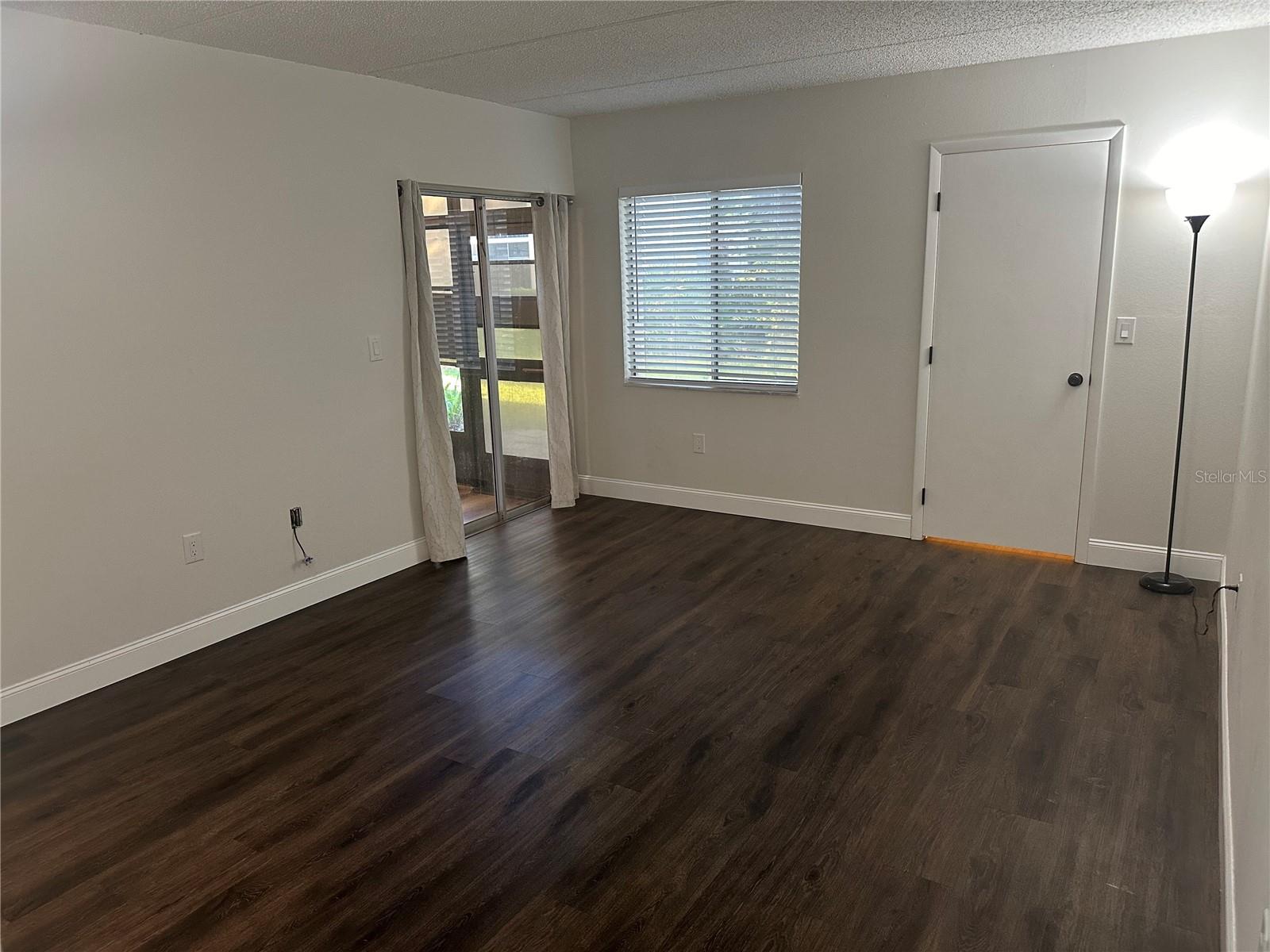 EAST LAKE WOODLANDS CYPRESS ESTATES - Residential Lease