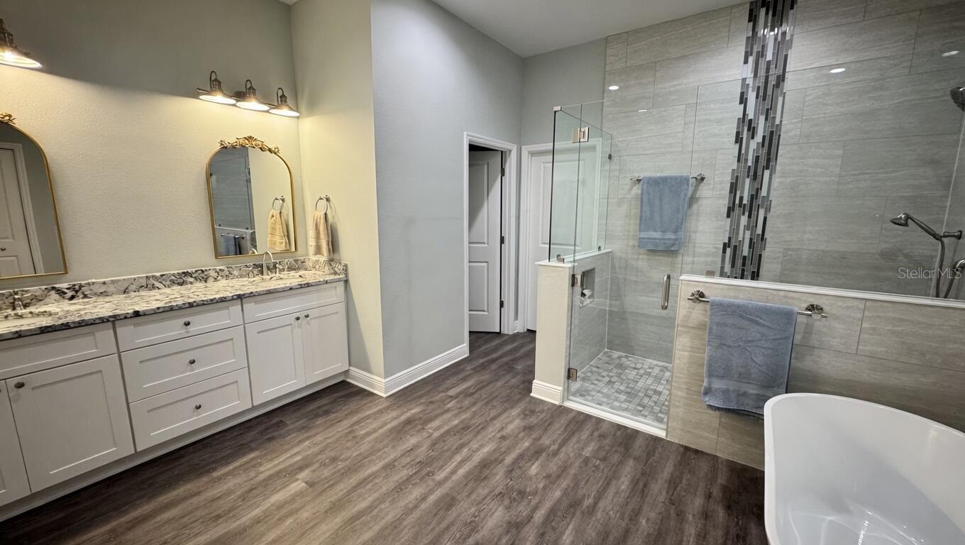 OAKS AT LIVINGSTON - Residential