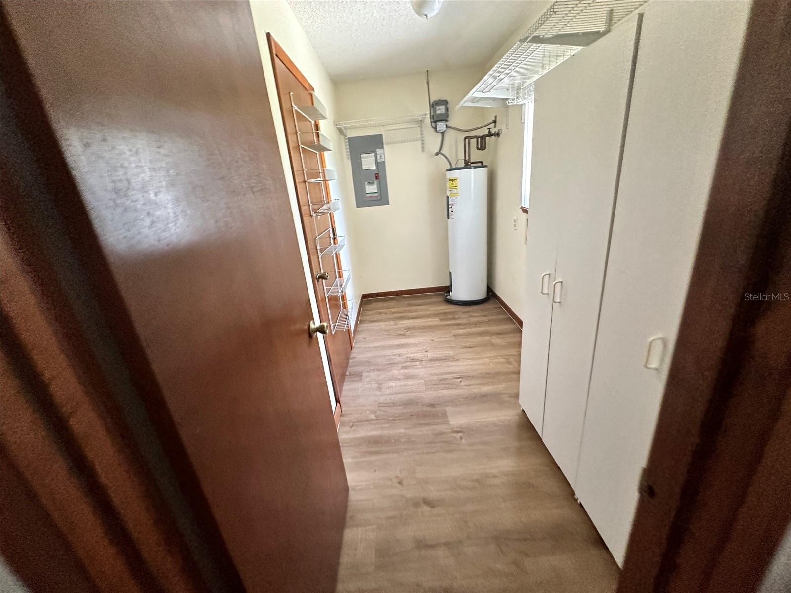 PALM CAY UN 02 - Residential Lease