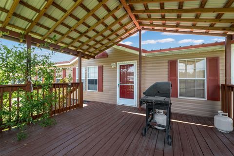 A home in WESLEY CHAPEL