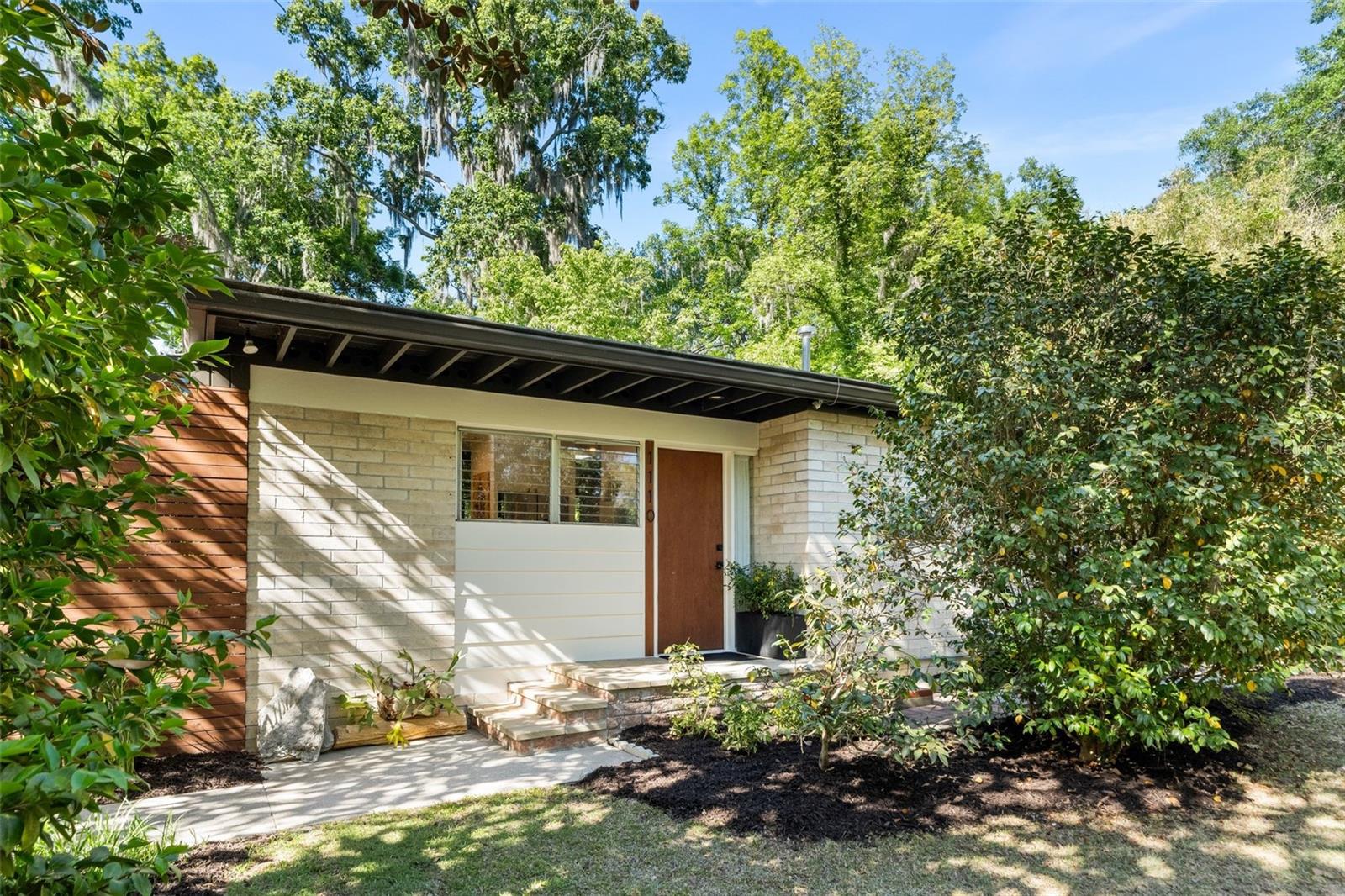 CREEKSIDE - Residential