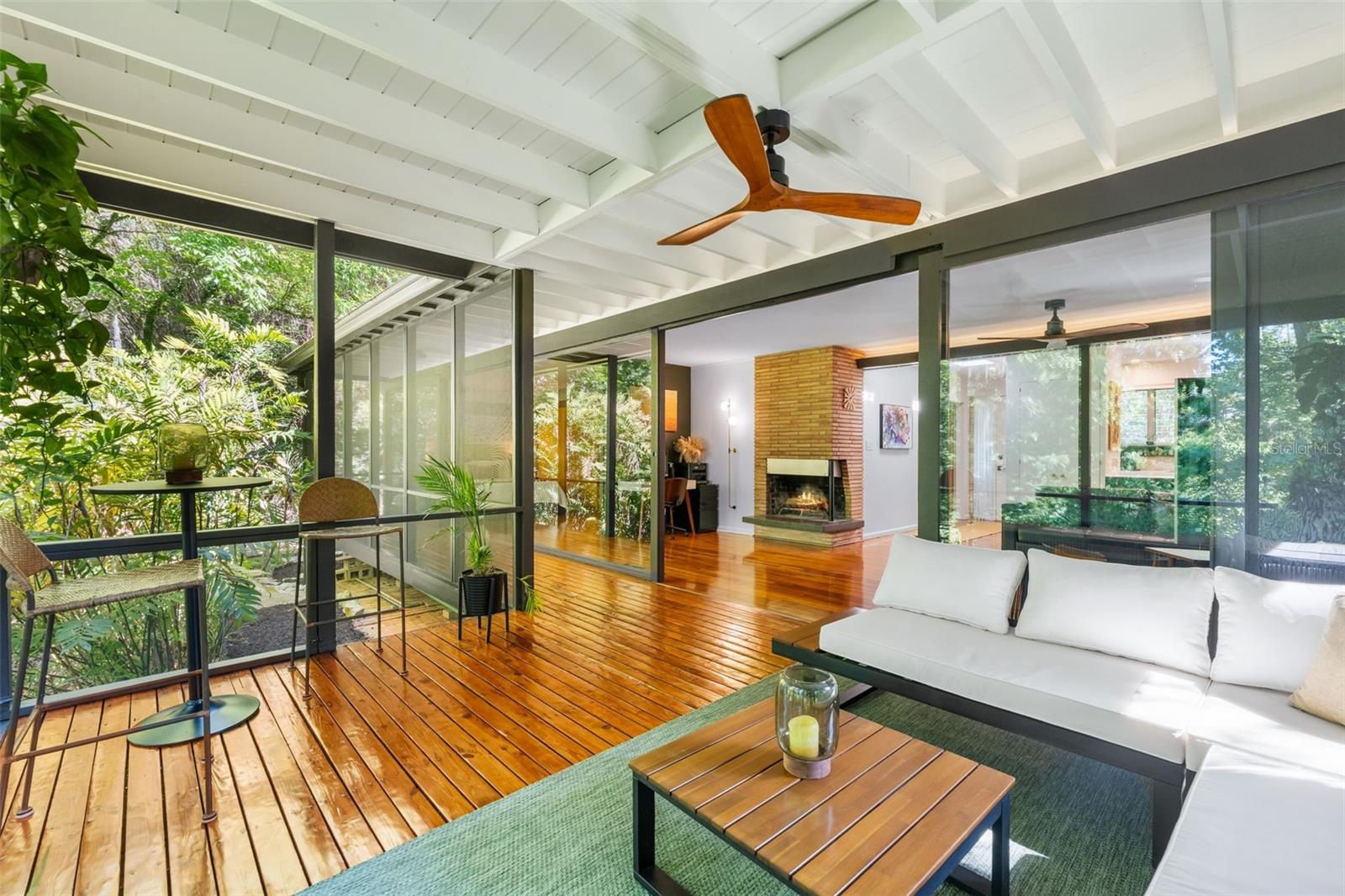 CREEKSIDE - Residential