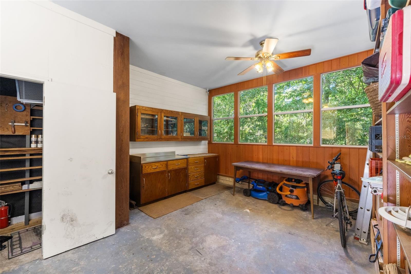 CREEKSIDE - Residential