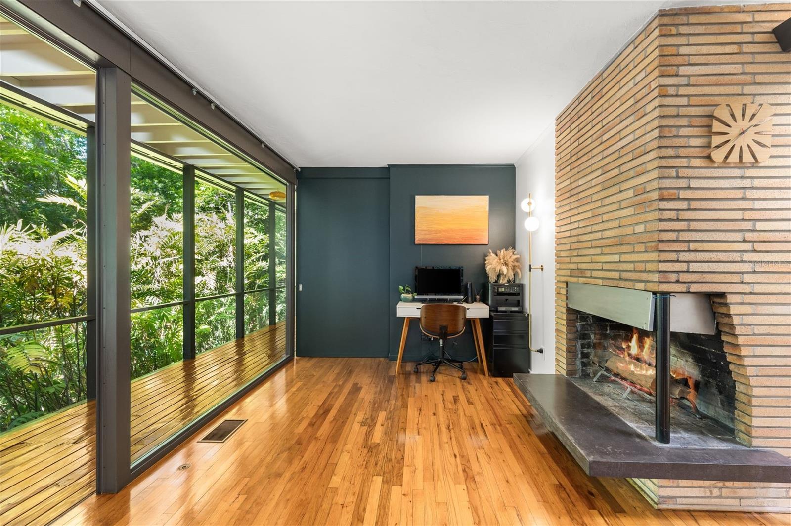 CREEKSIDE - Residential