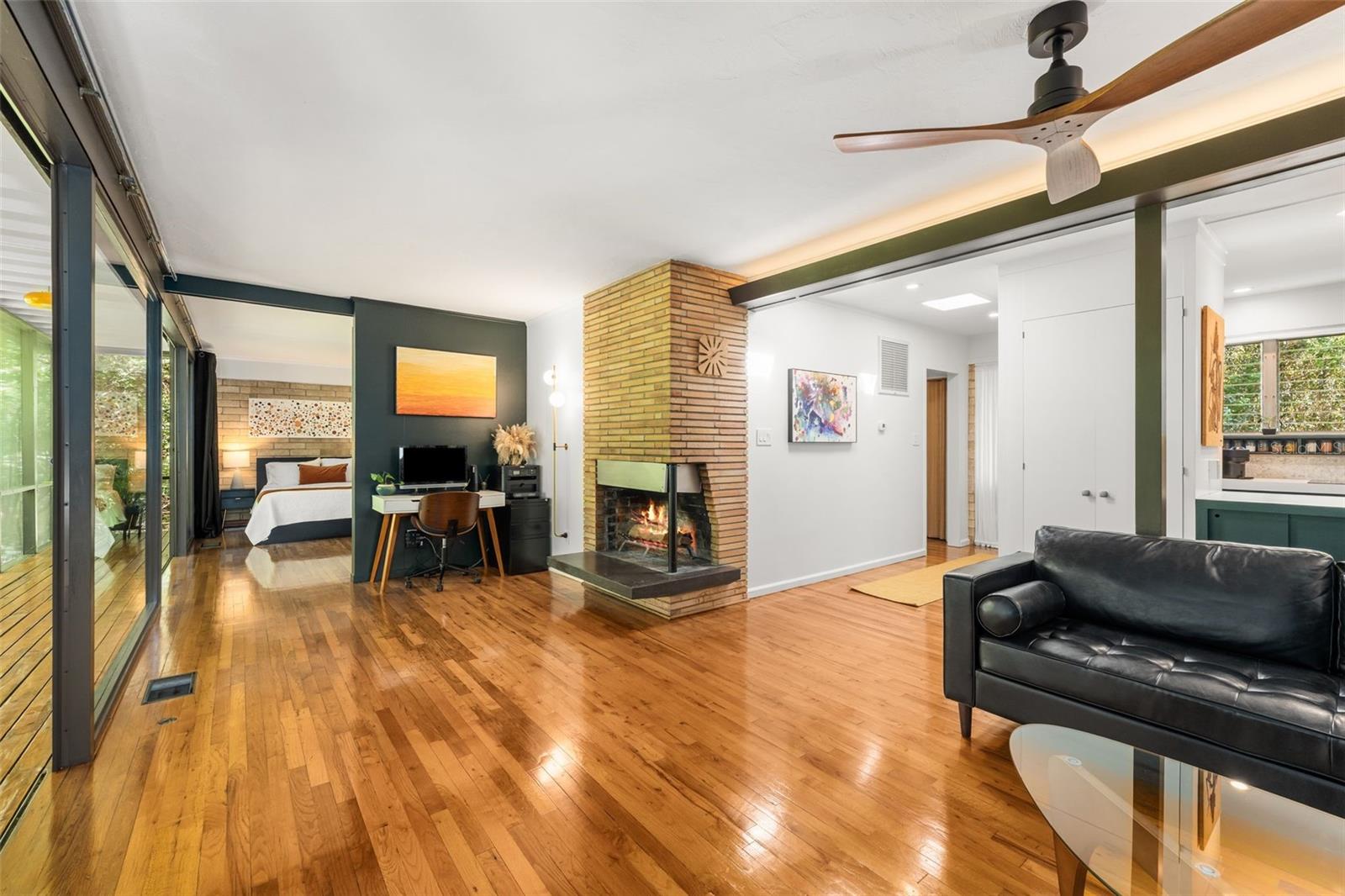 CREEKSIDE - Residential