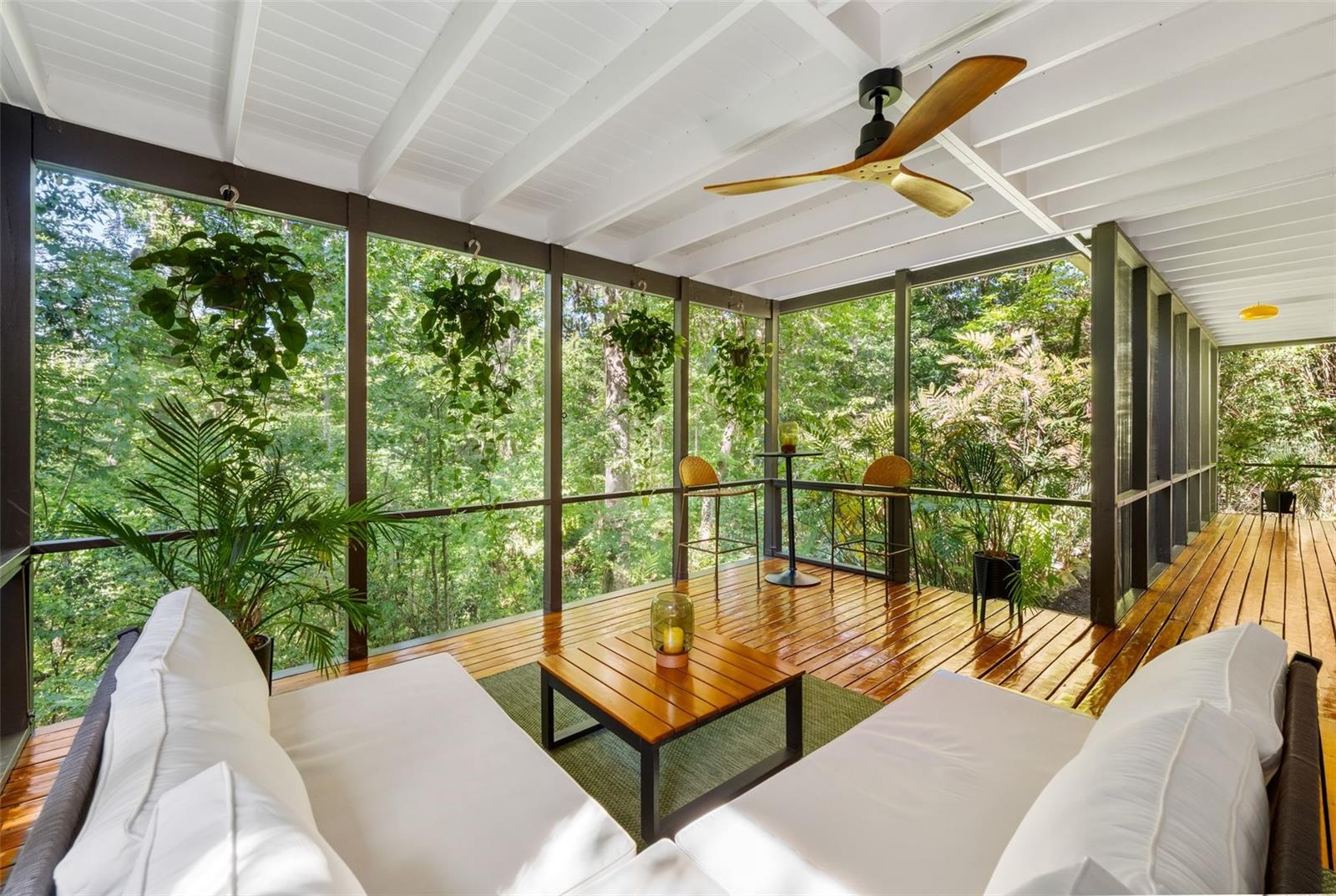 CREEKSIDE - Residential