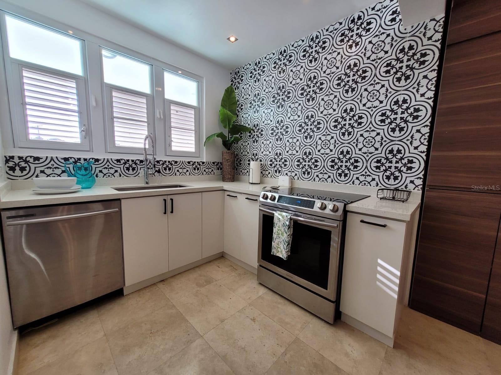 SANTA TERESITA - Residential