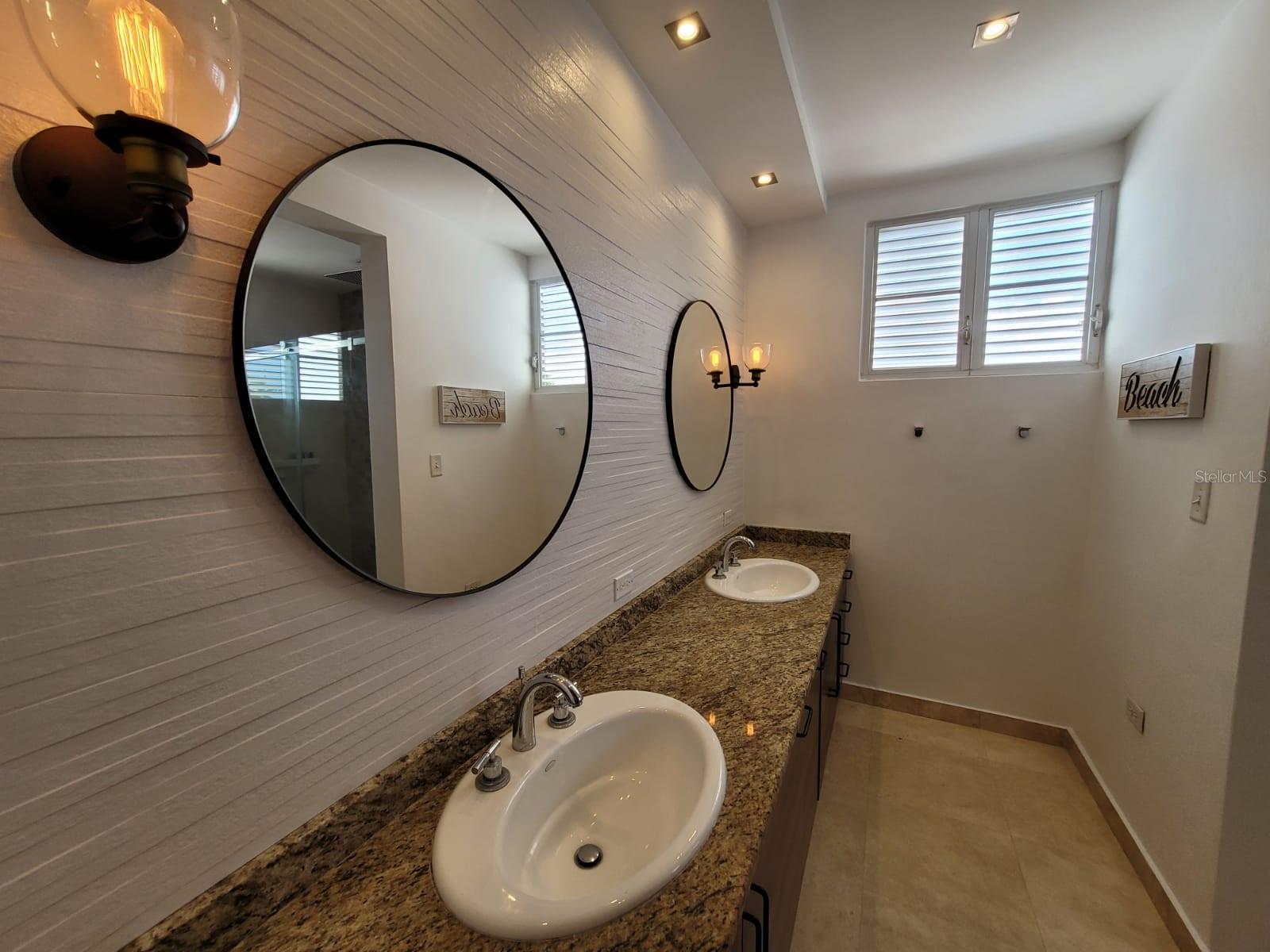 SANTA TERESITA - Residential