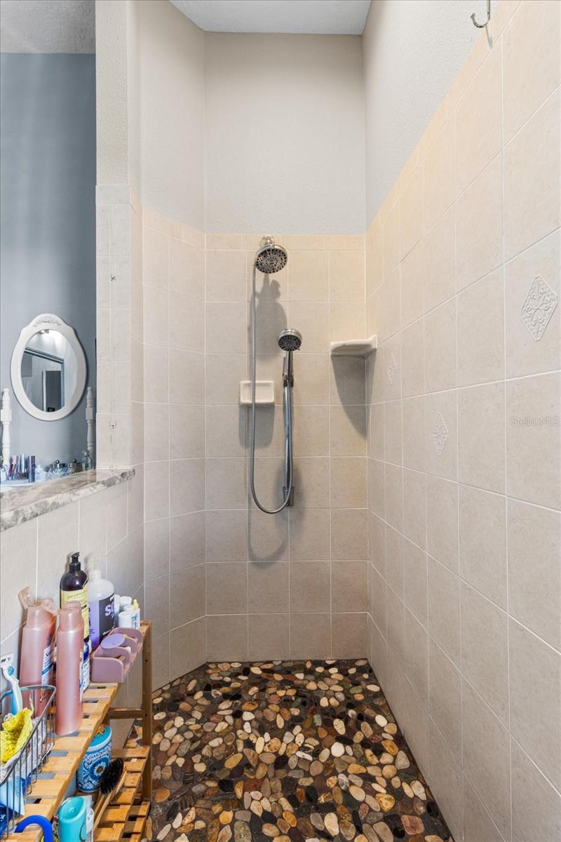 CANTERBURY LAKE ESTATE FIRST ADD - Residential