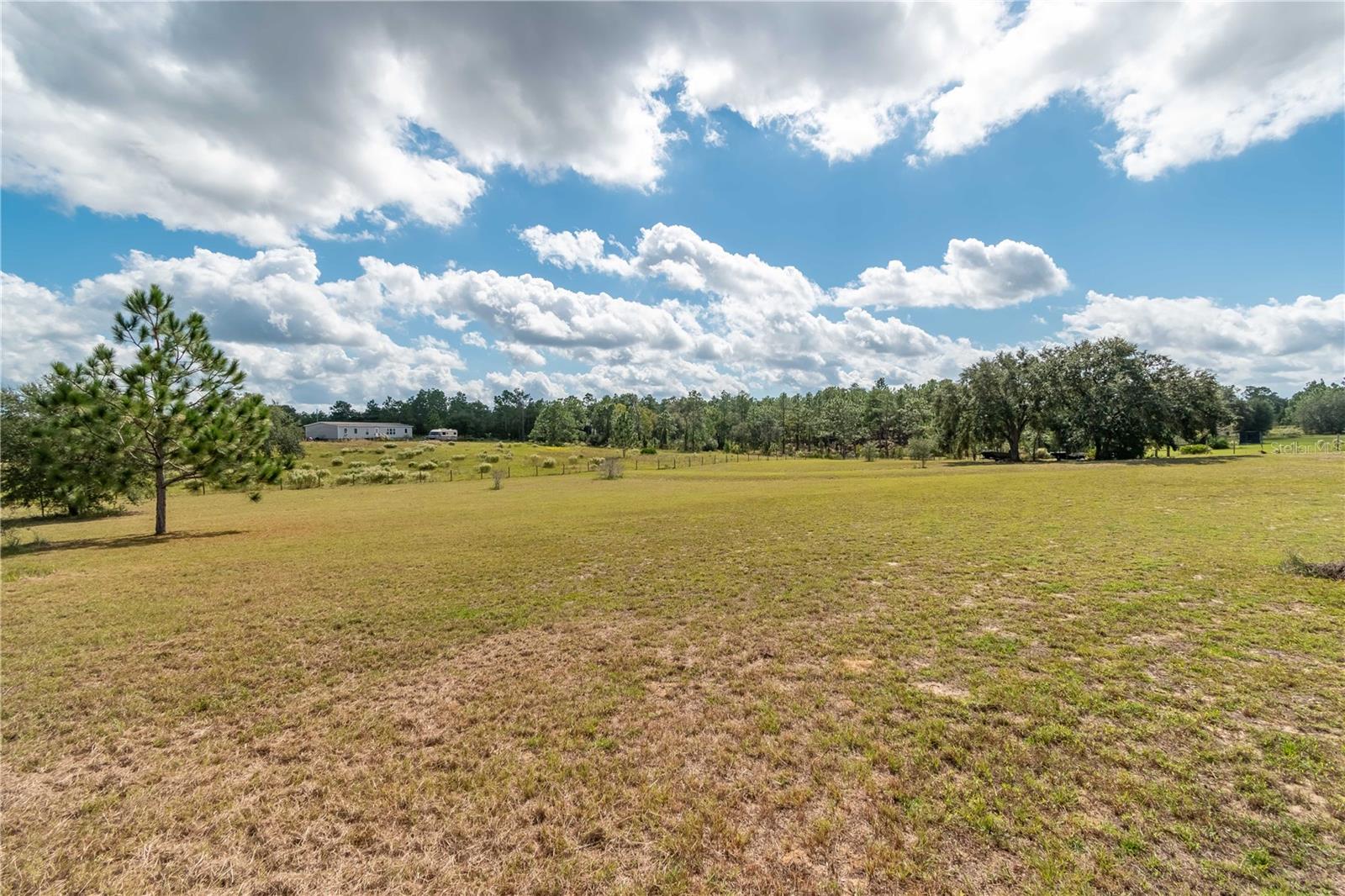 TWIN LAKES RANCHETTES - Residential