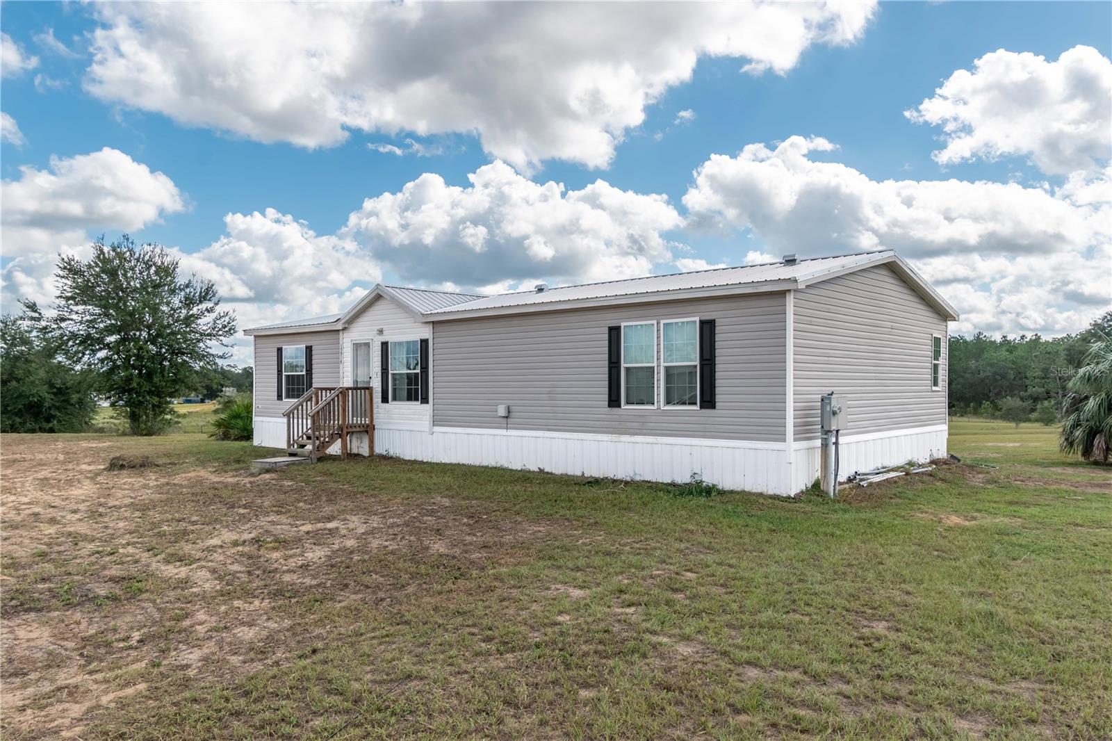 TWIN LAKES RANCHETTES - Residential