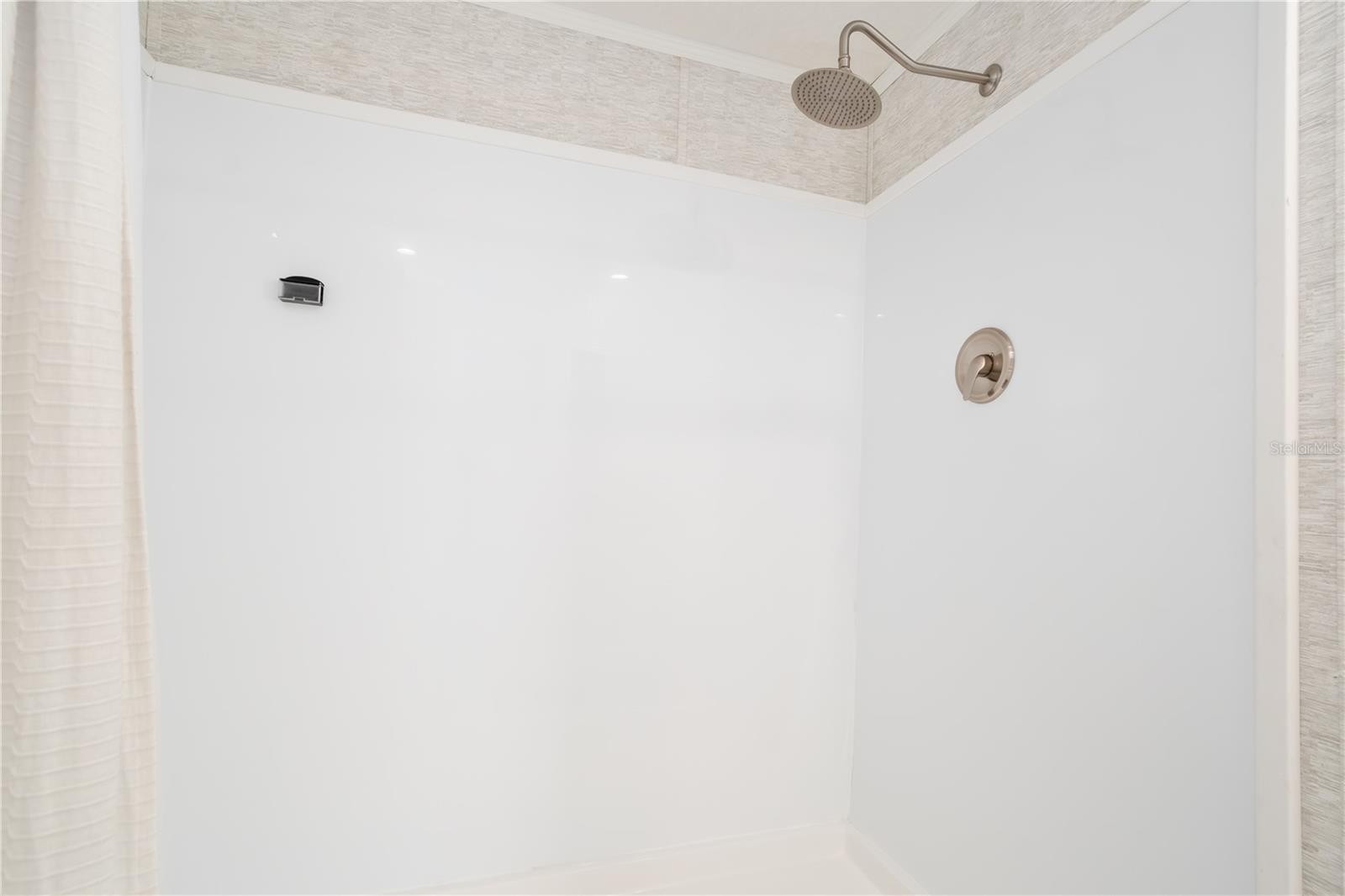 TWIN LAKES RANCHETTES - Residential