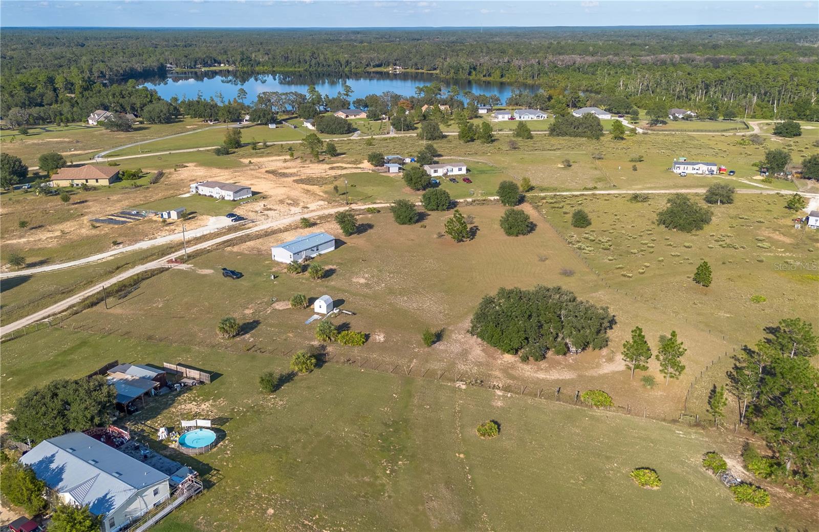 TWIN LAKES RANCHETTES - Residential