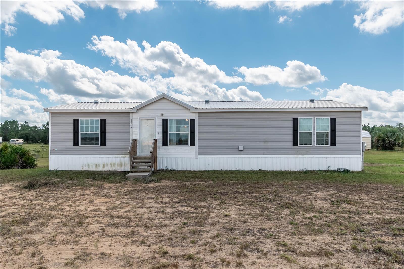 TWIN LAKES RANCHETTES - Residential