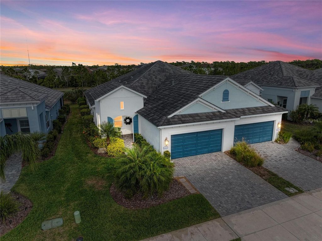 Photo of 12777 Palatka Drive, Venice, FL 34292 (MLS # N6142357)